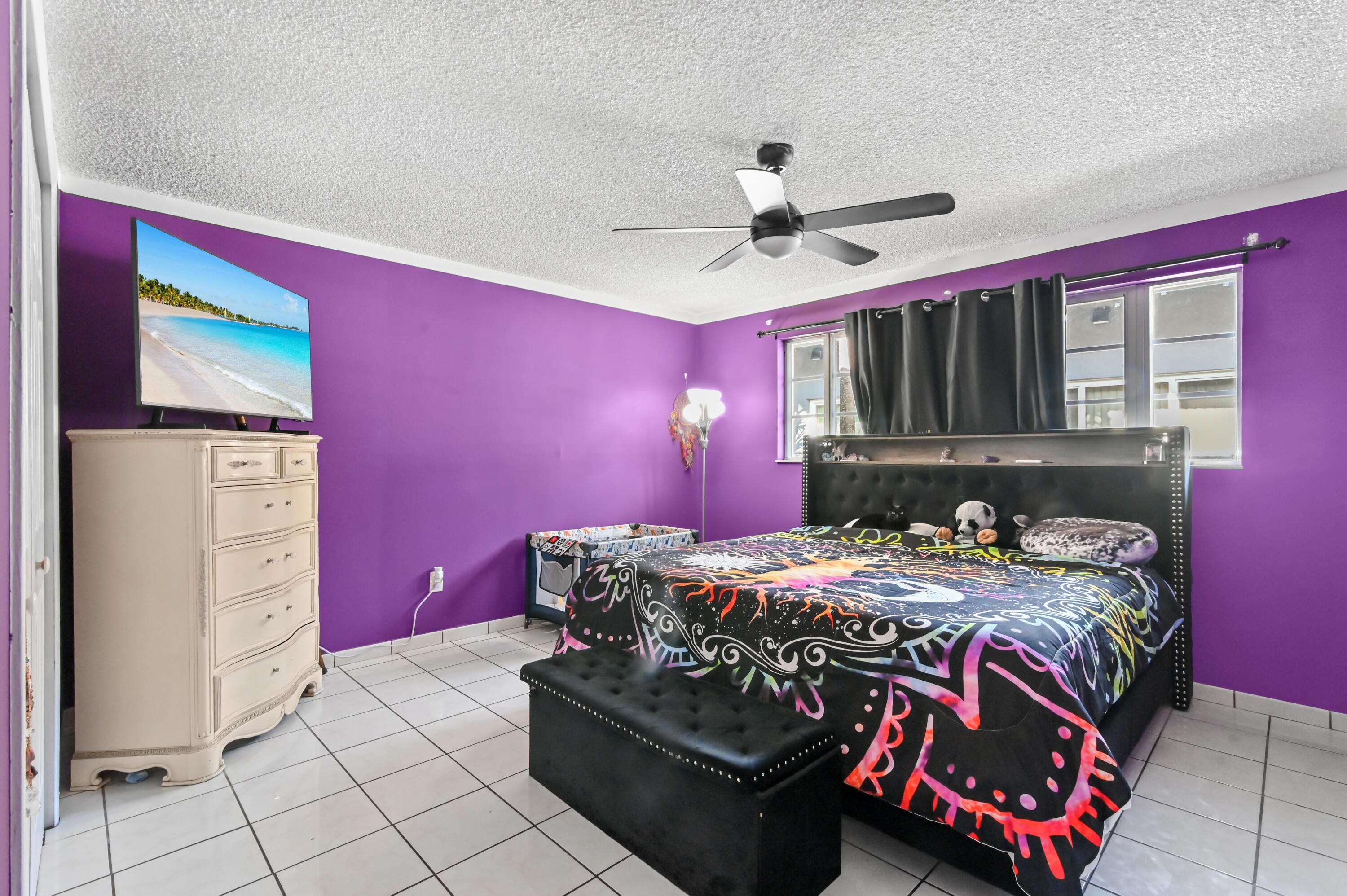 7337 SW 21st Miami, FL 33155