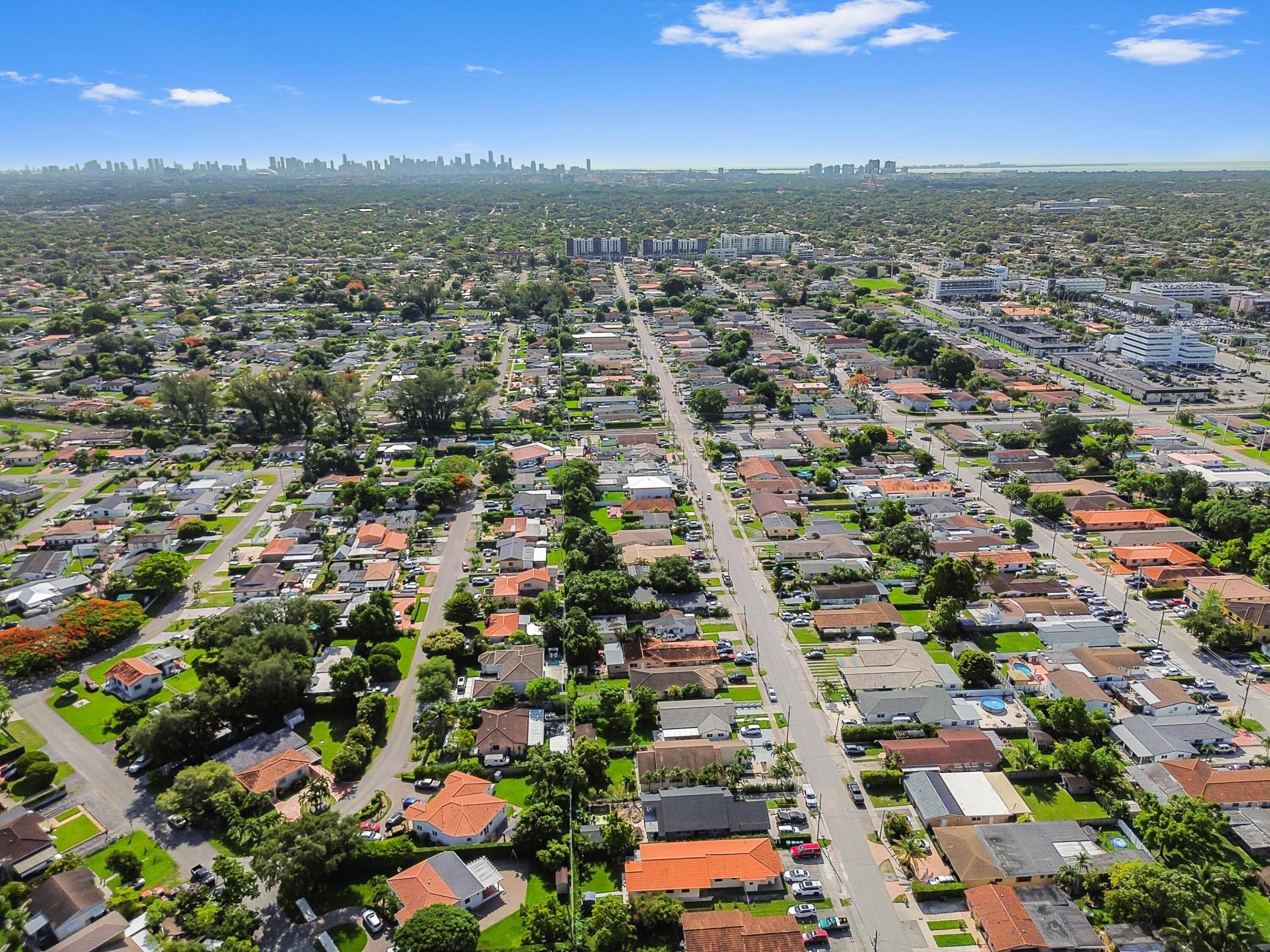 7337 SW 21st Miami, FL 33155