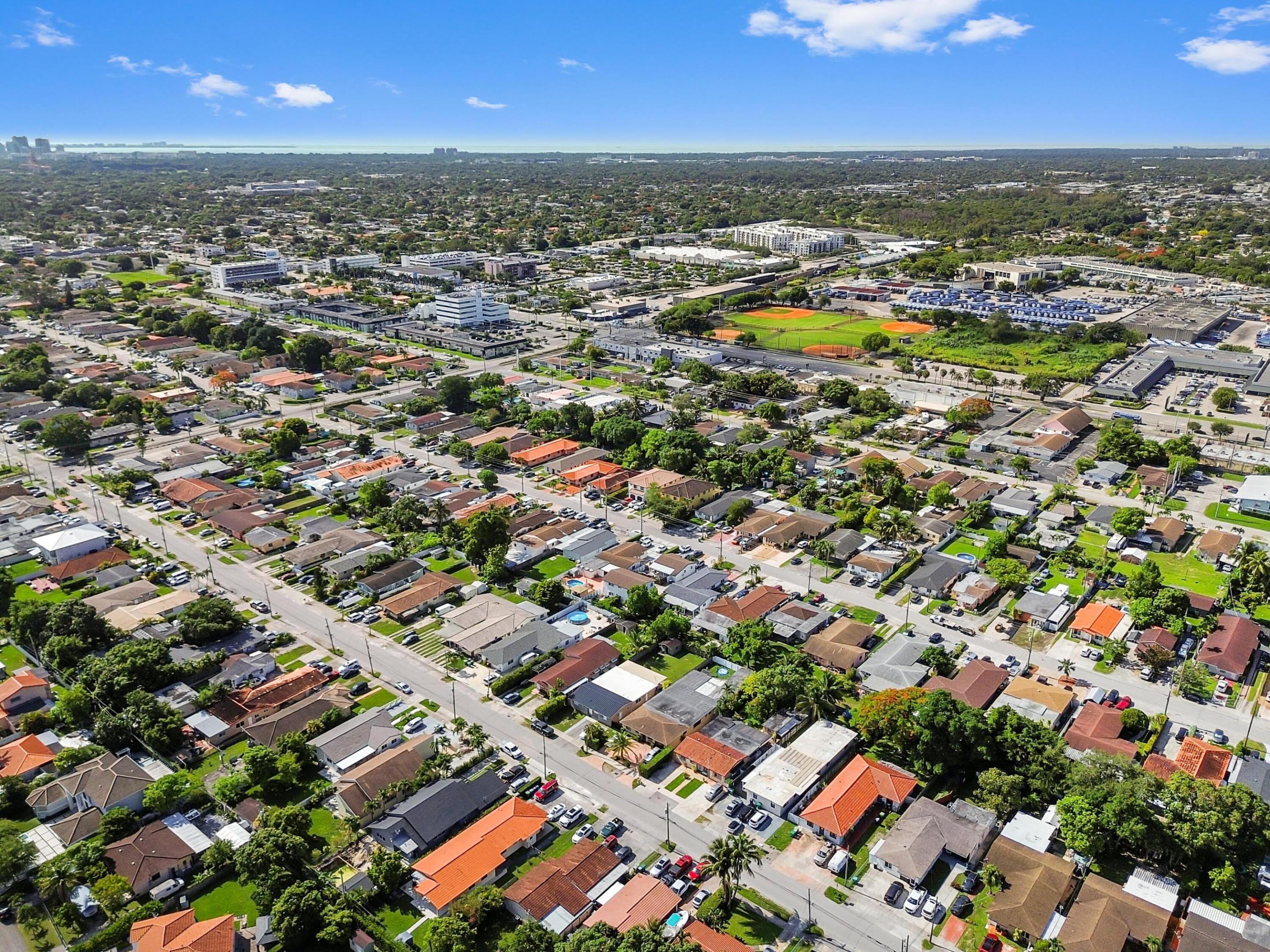 7337 SW 21st Miami, FL 33155