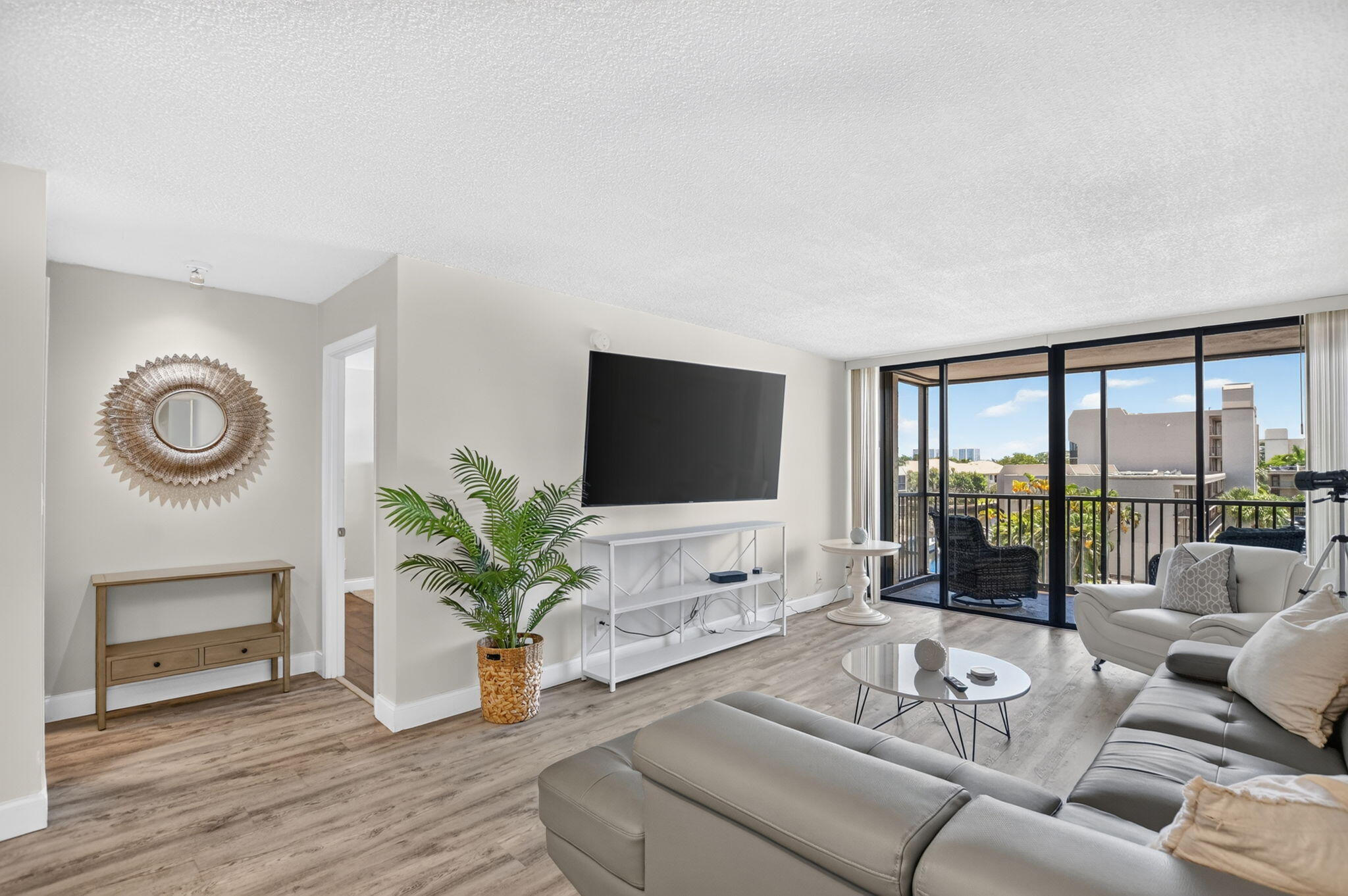 4 Royal Palm Way #403