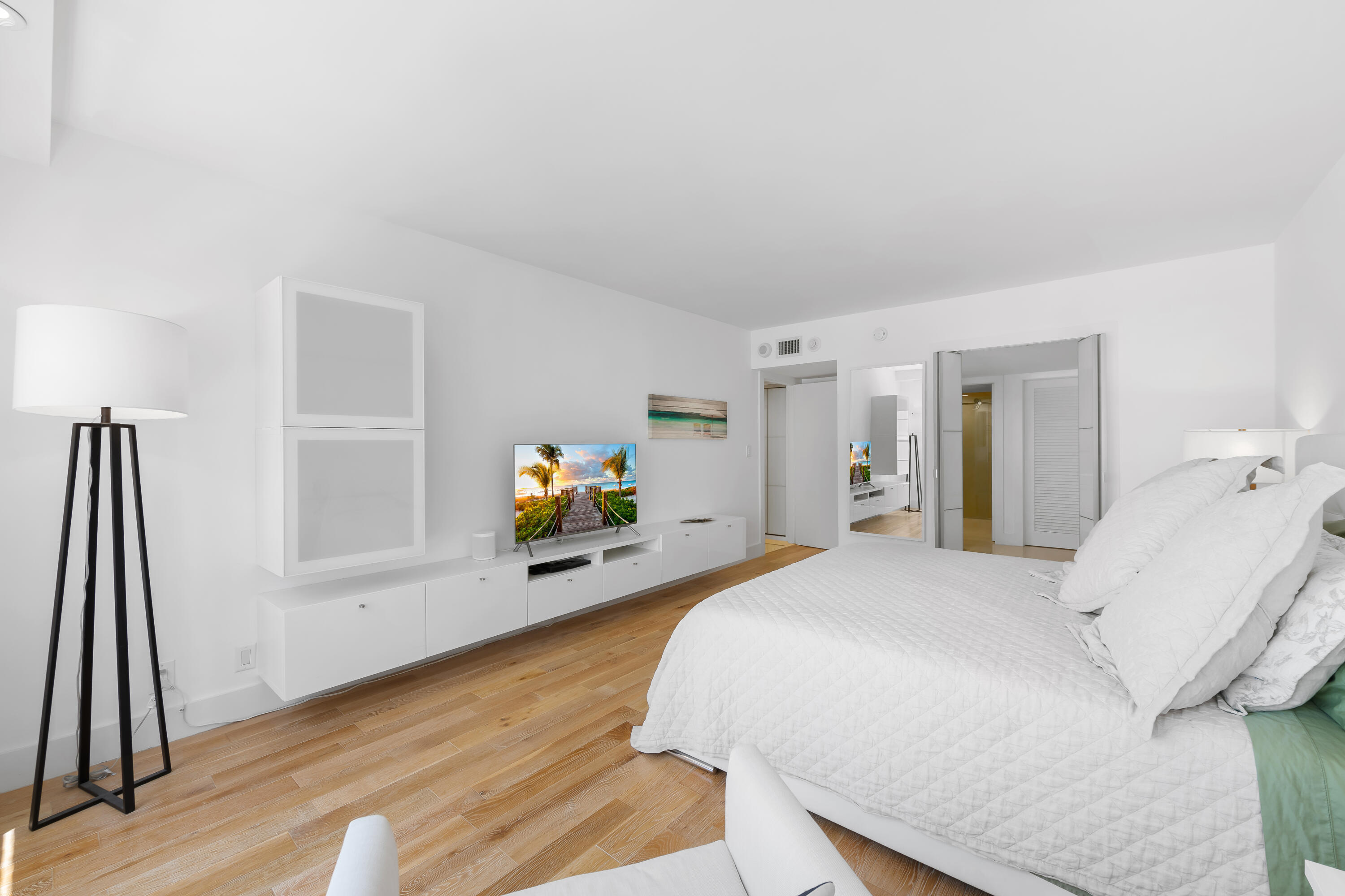 3750 Galt Ocean #706 Fort Lauderdale, FL 33308