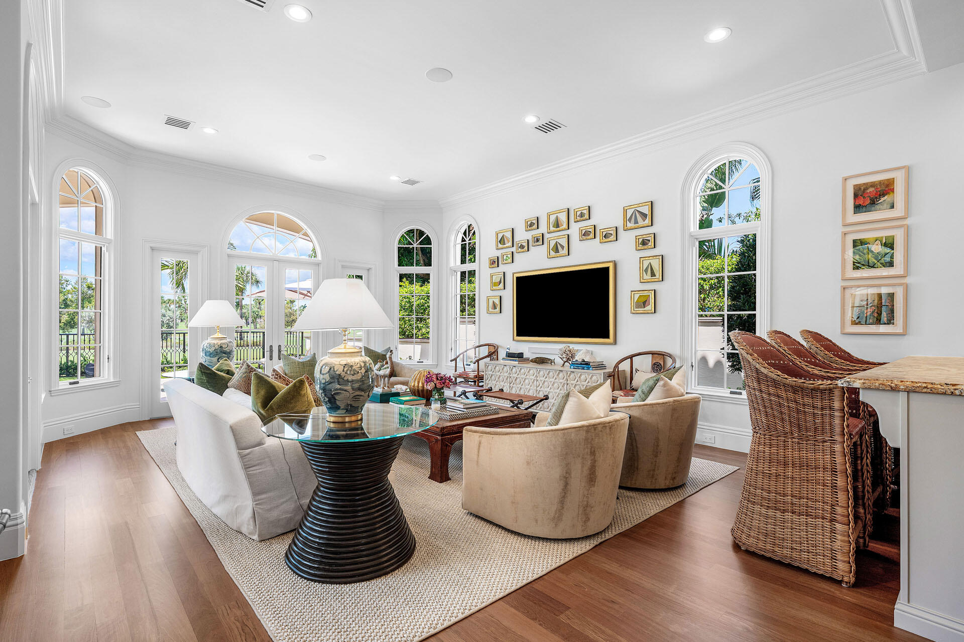 2055 Royal Palm Way Boca Raton, FL 33432
