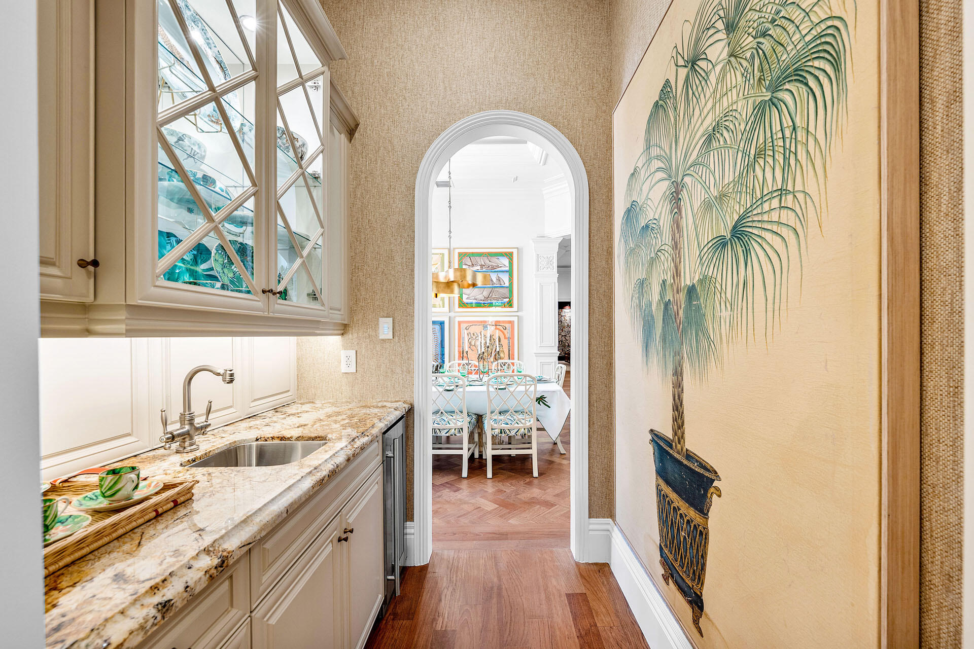 2055 Royal Palm Way Boca Raton, FL 33432