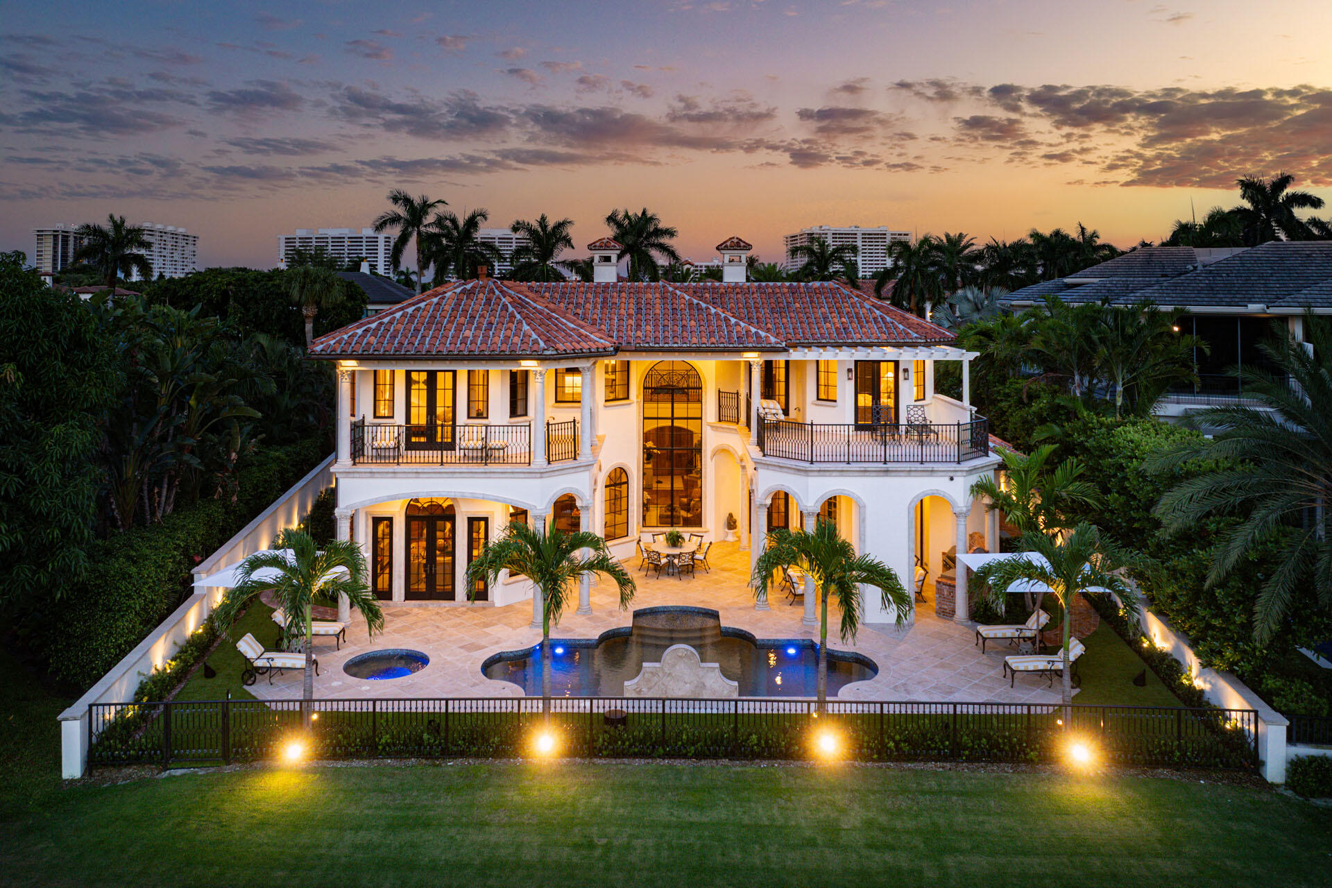 2055 Royal Palm Way Boca Raton, FL 33432
