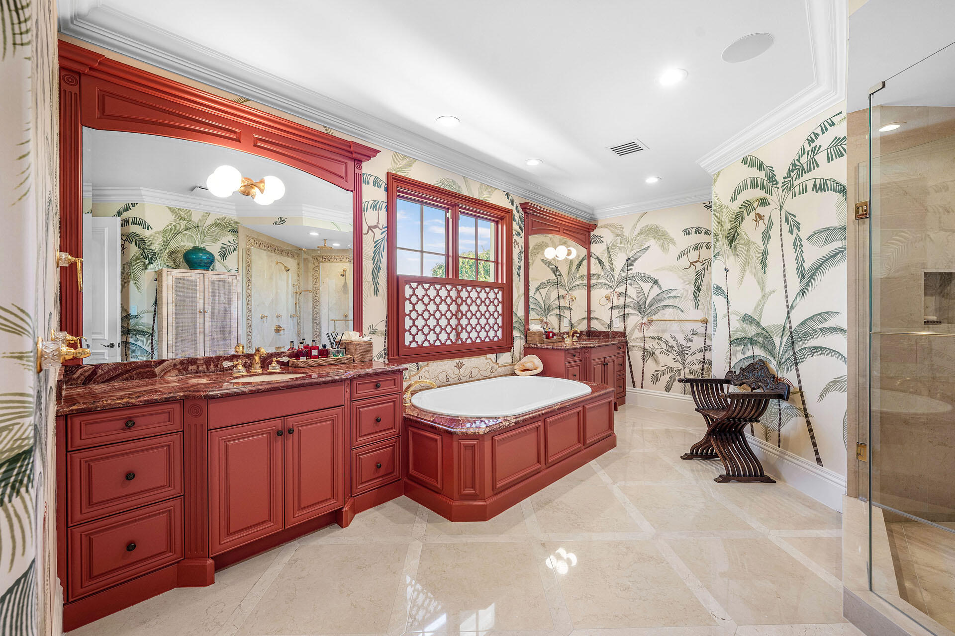 2055 Royal Palm Way Boca Raton, FL 33432