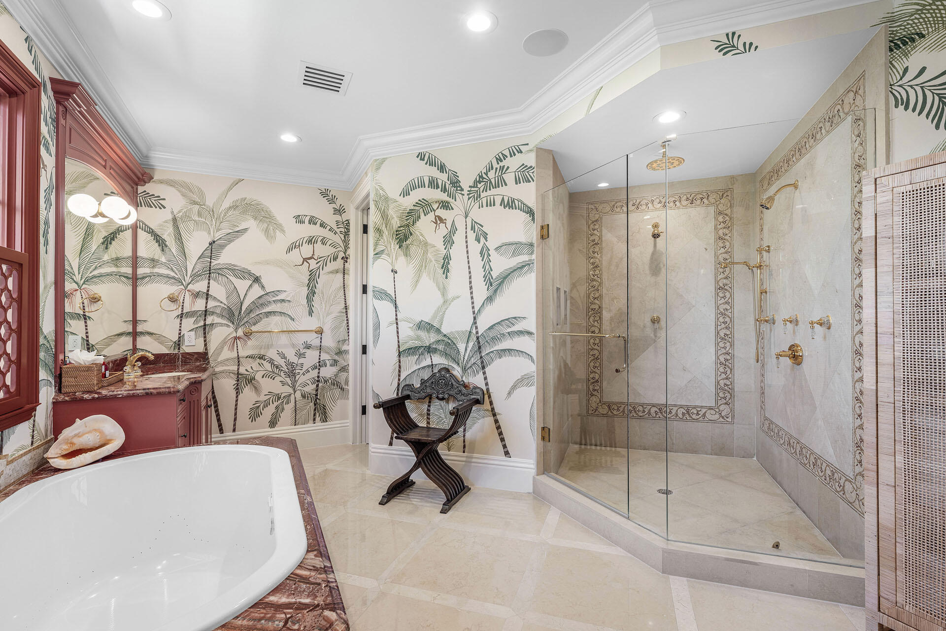 2055 Royal Palm Way Boca Raton, FL 33432