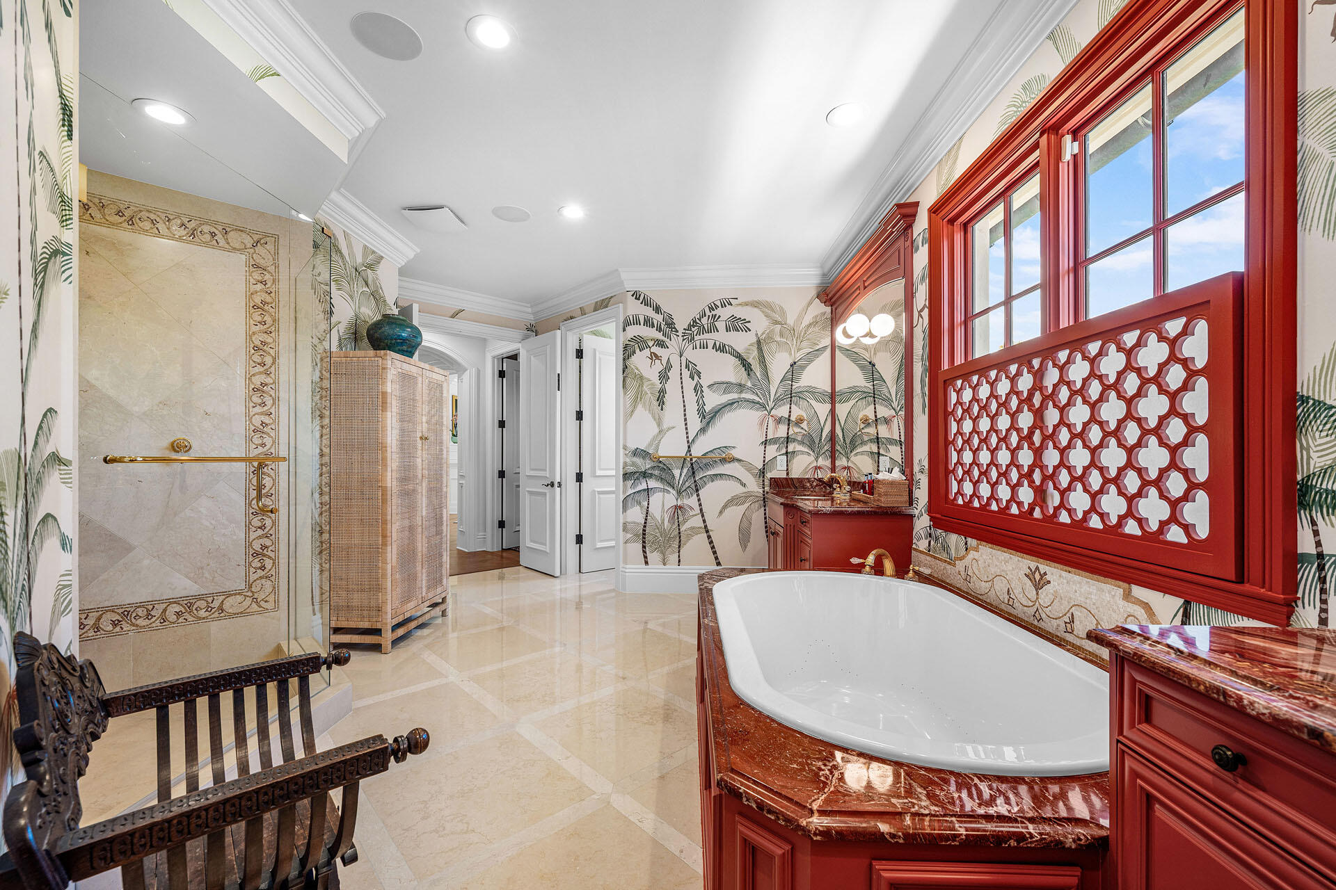 2055 Royal Palm Way Boca Raton, FL 33432