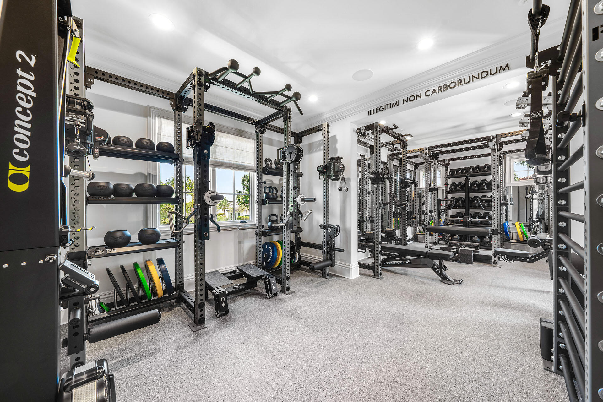 2055 Royal Palm Way Boca Raton, FL 33432