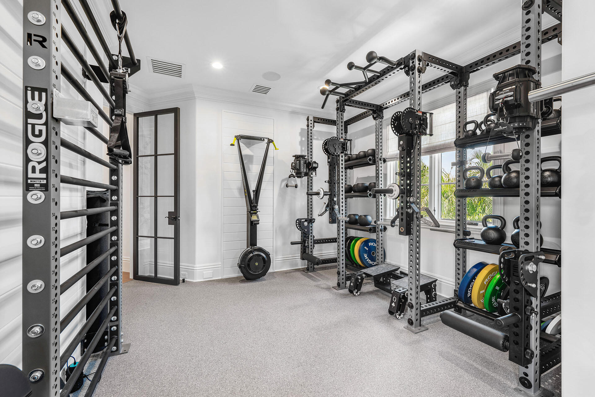 2055 Royal Palm Way Boca Raton, FL 33432