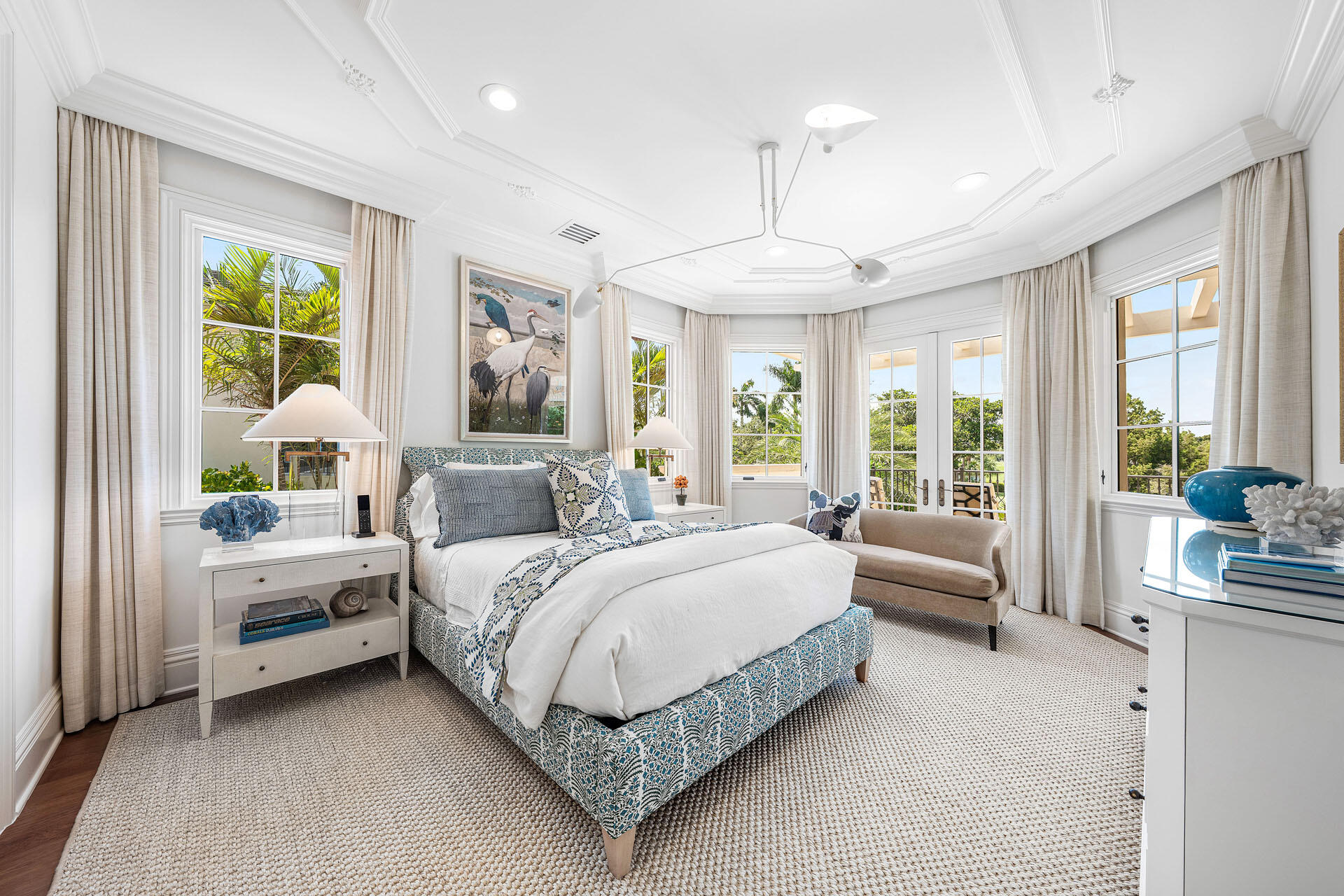 2055 Royal Palm Way Boca Raton, FL 33432
