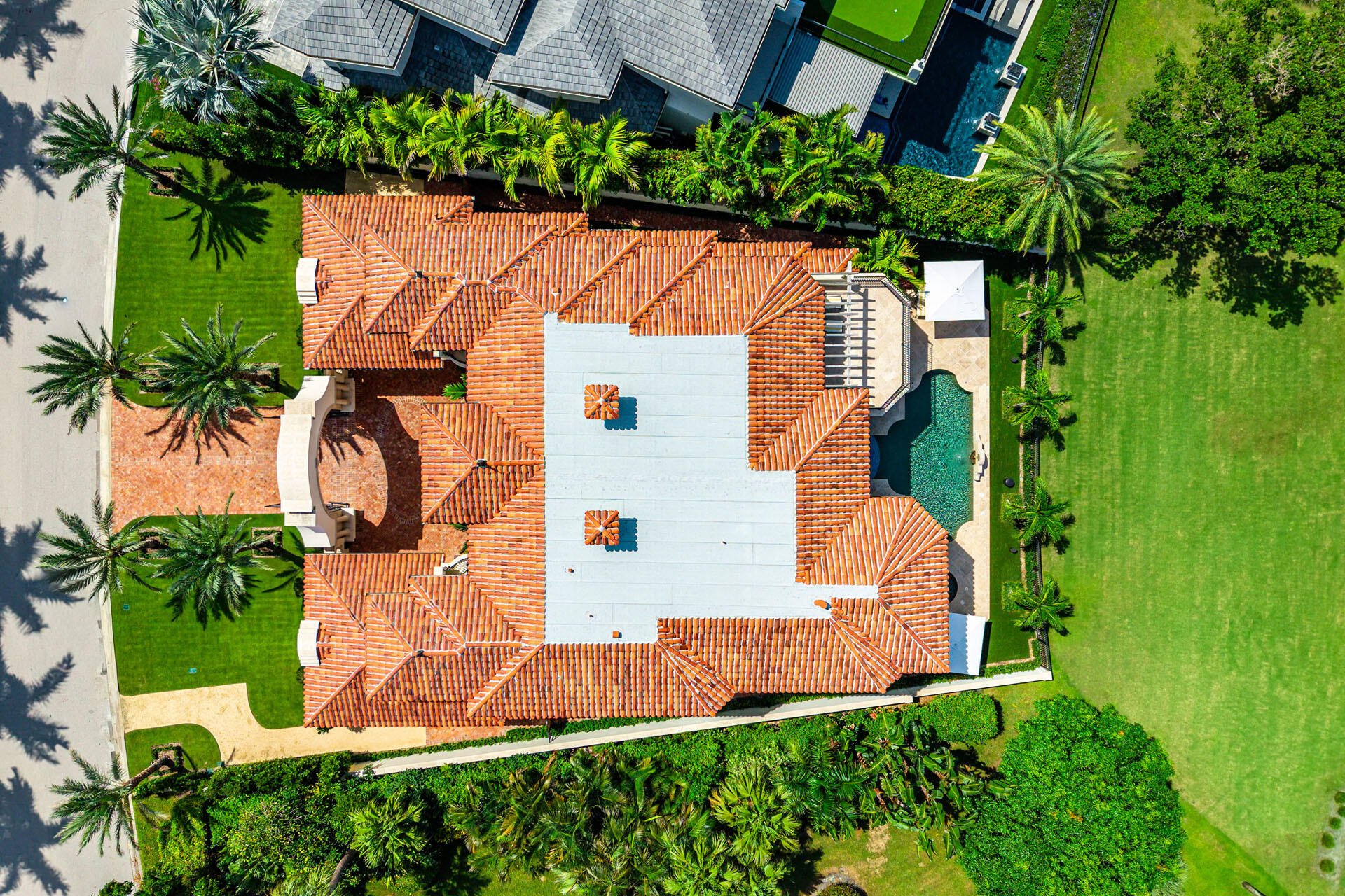 2055 Royal Palm Way Boca Raton, FL 33432