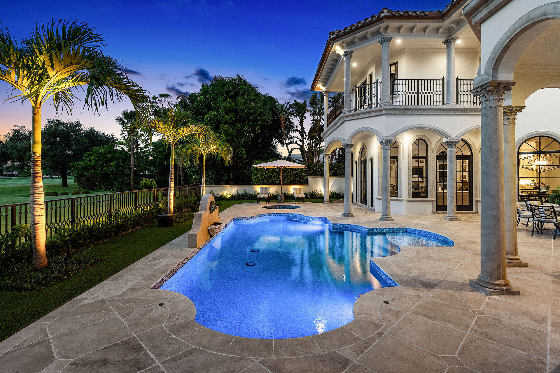 2055 Royal Palm Way Boca Raton, FL 33432