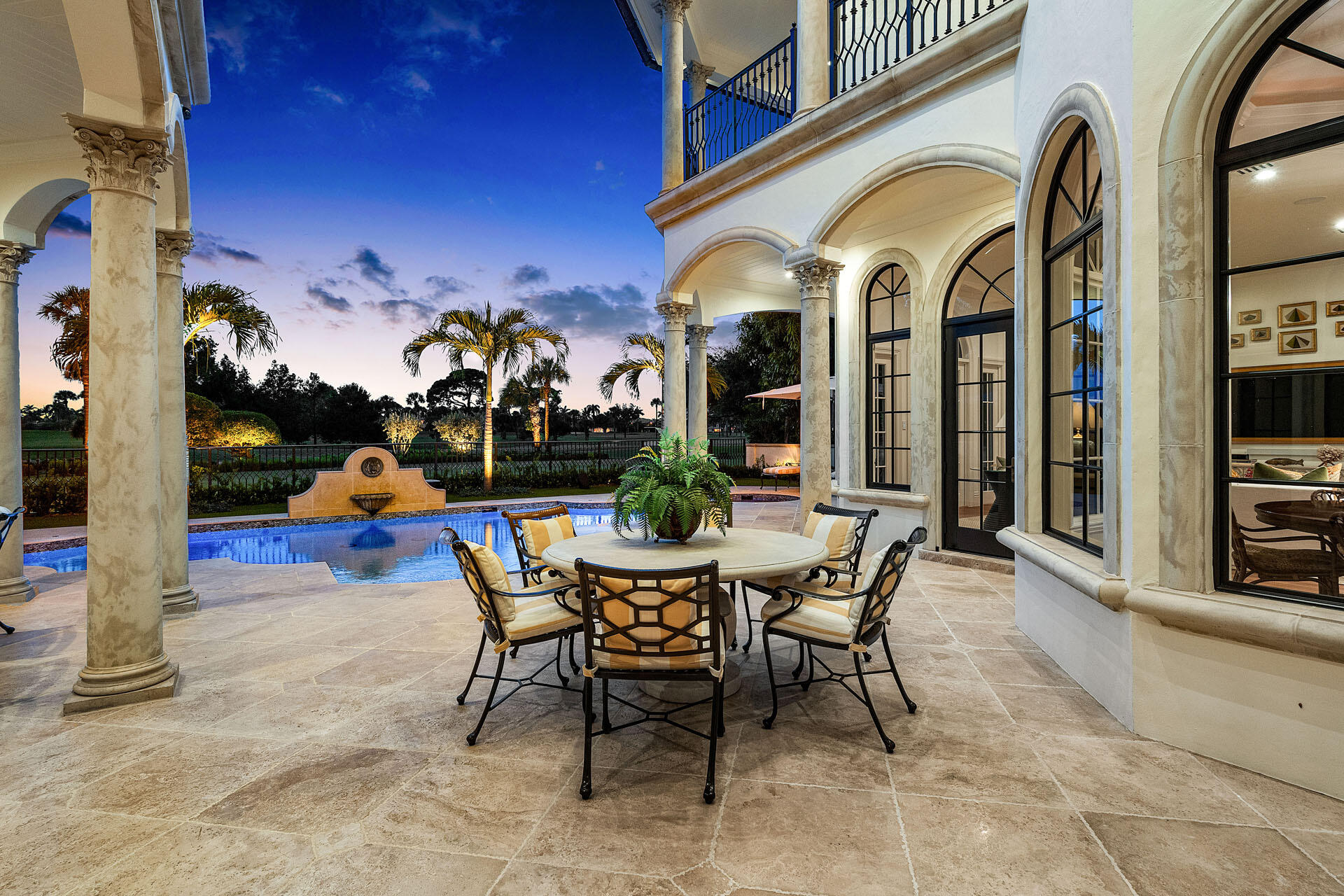 2055 Royal Palm Way Boca Raton, FL 33432
