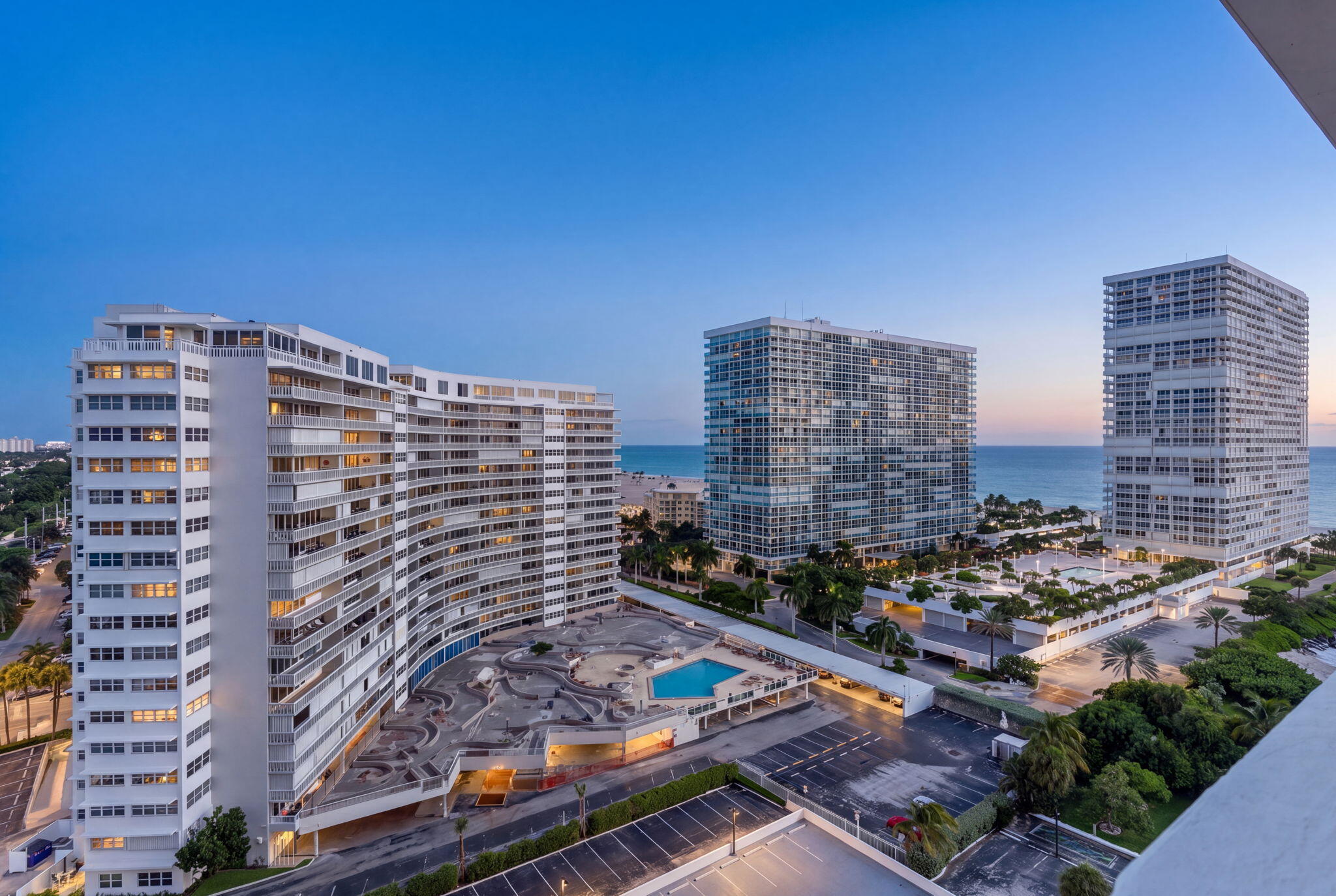 2100 S Ocean Dr #15E