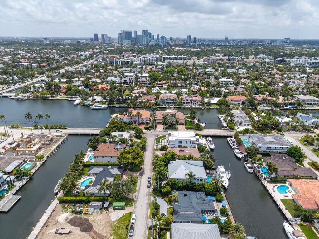 2319 Castilla Fort Lauderdale, FL 33301