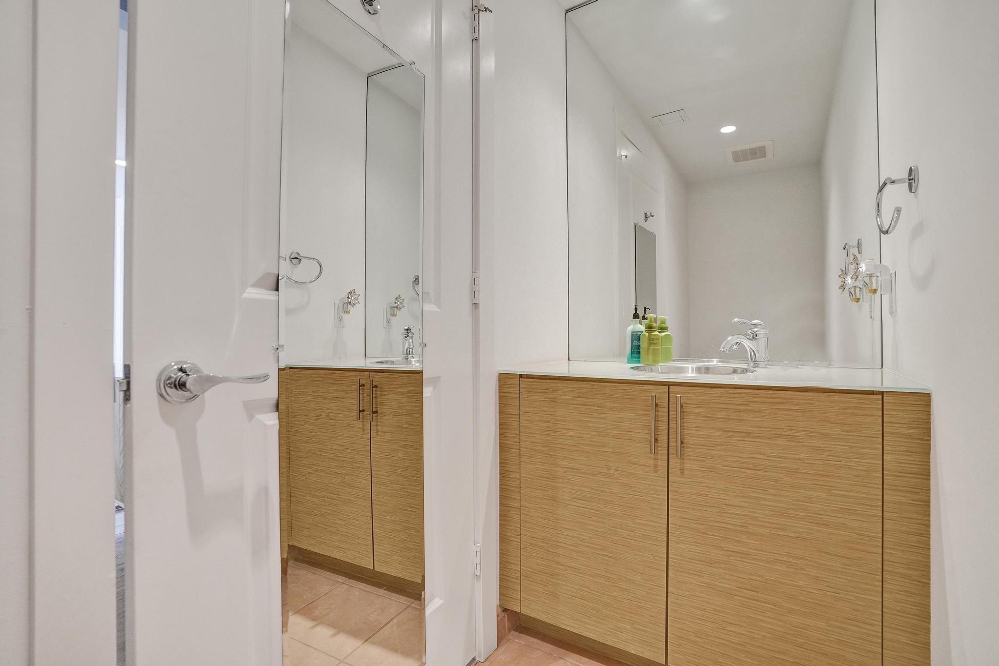 315 NE 3rd Ave #1201 Fort Lauderdale, FL 33301