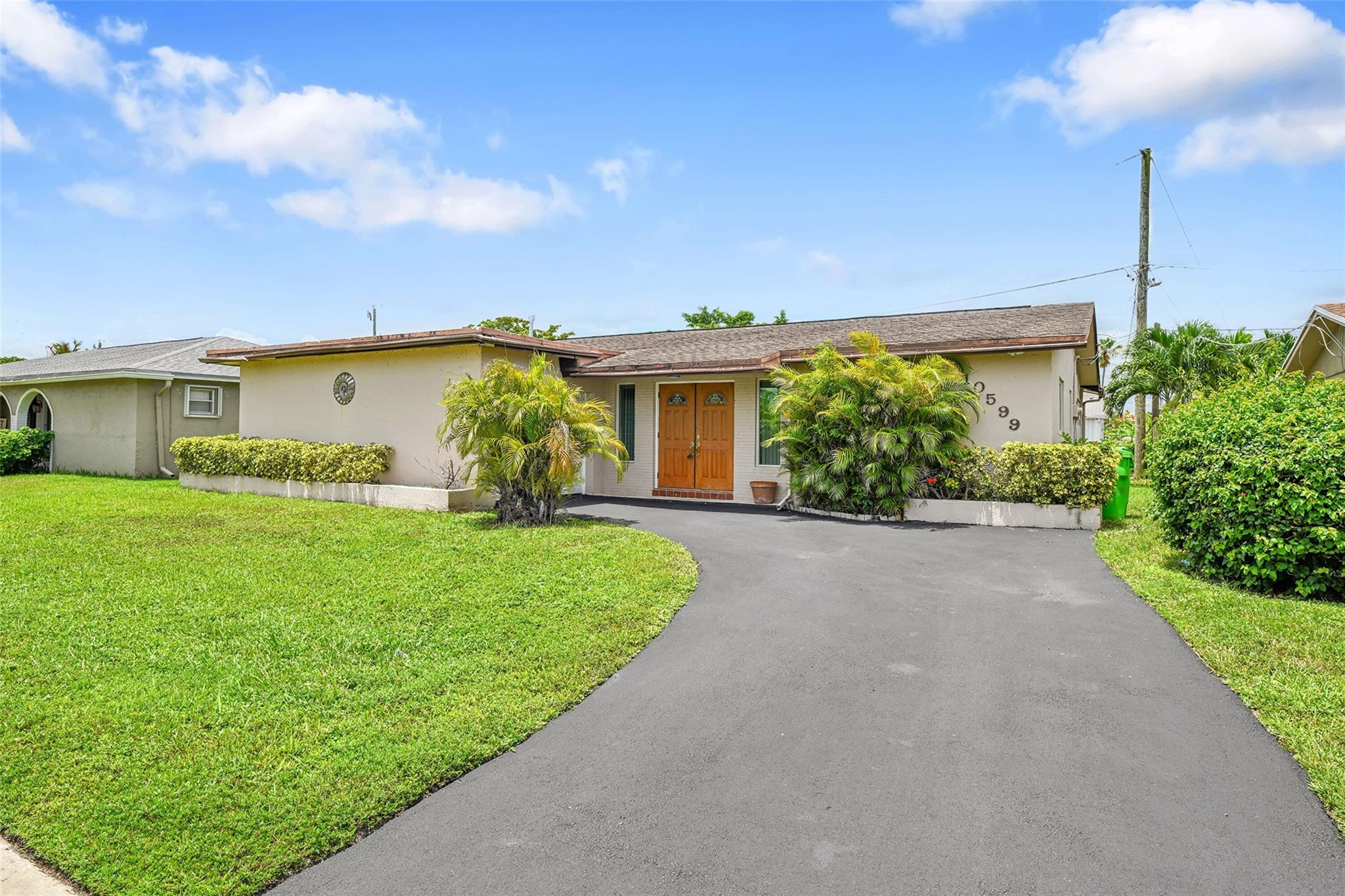 10599 NW 26th Pl