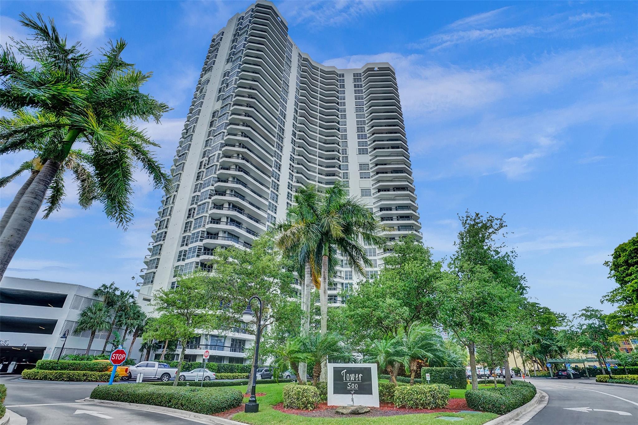 3530 Mystic Pointe Dr #2308