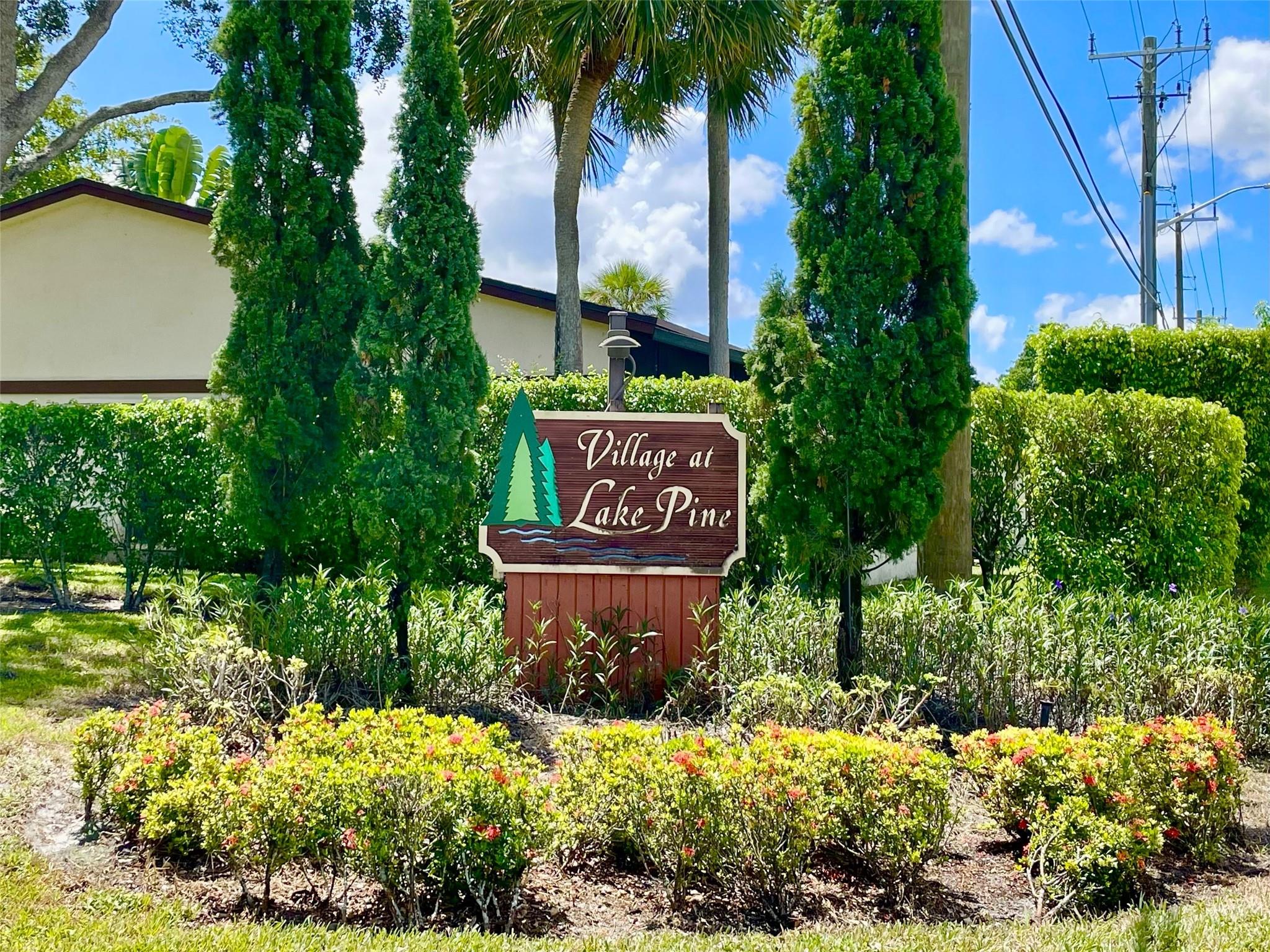 915 SW 120th Way