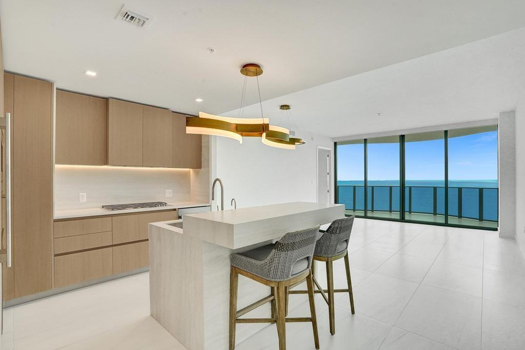 900 N Ocean #1405 Pompano Beach, FL 33062