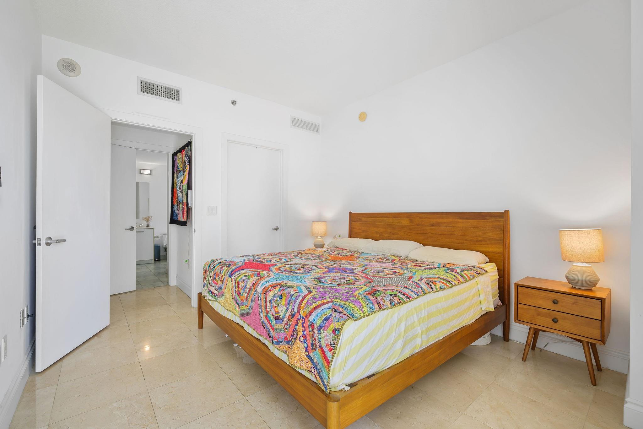 image 1060 Brickell Condo9