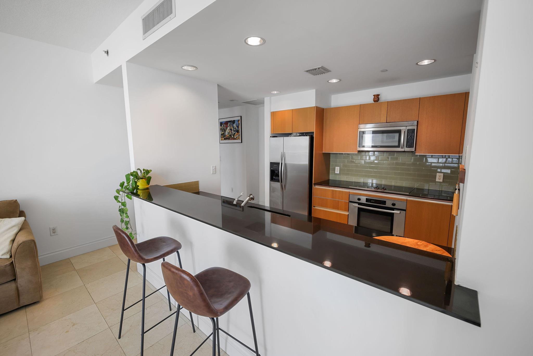 image 1060 Brickell Condo1