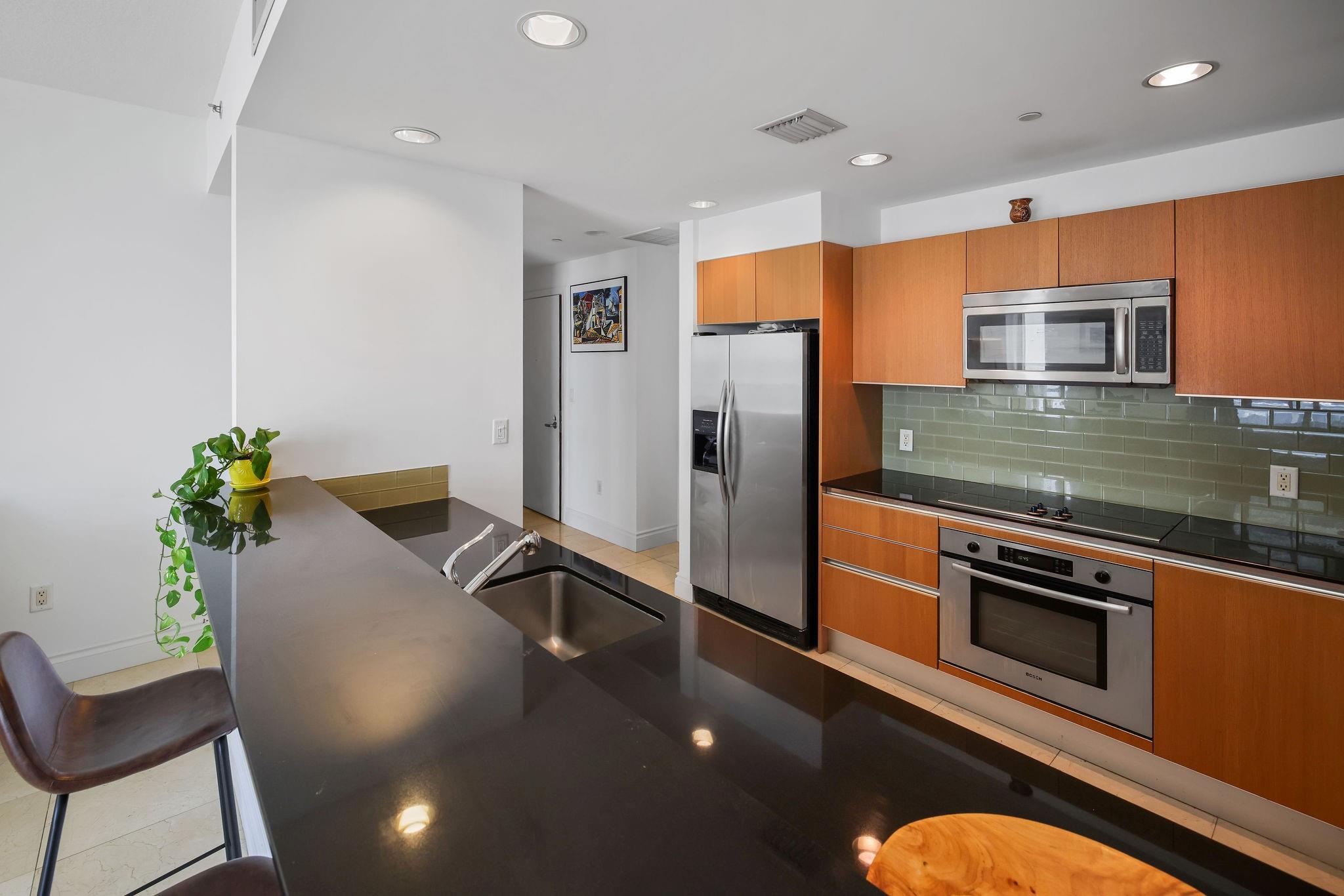 image 1060 Brickell Condo24
