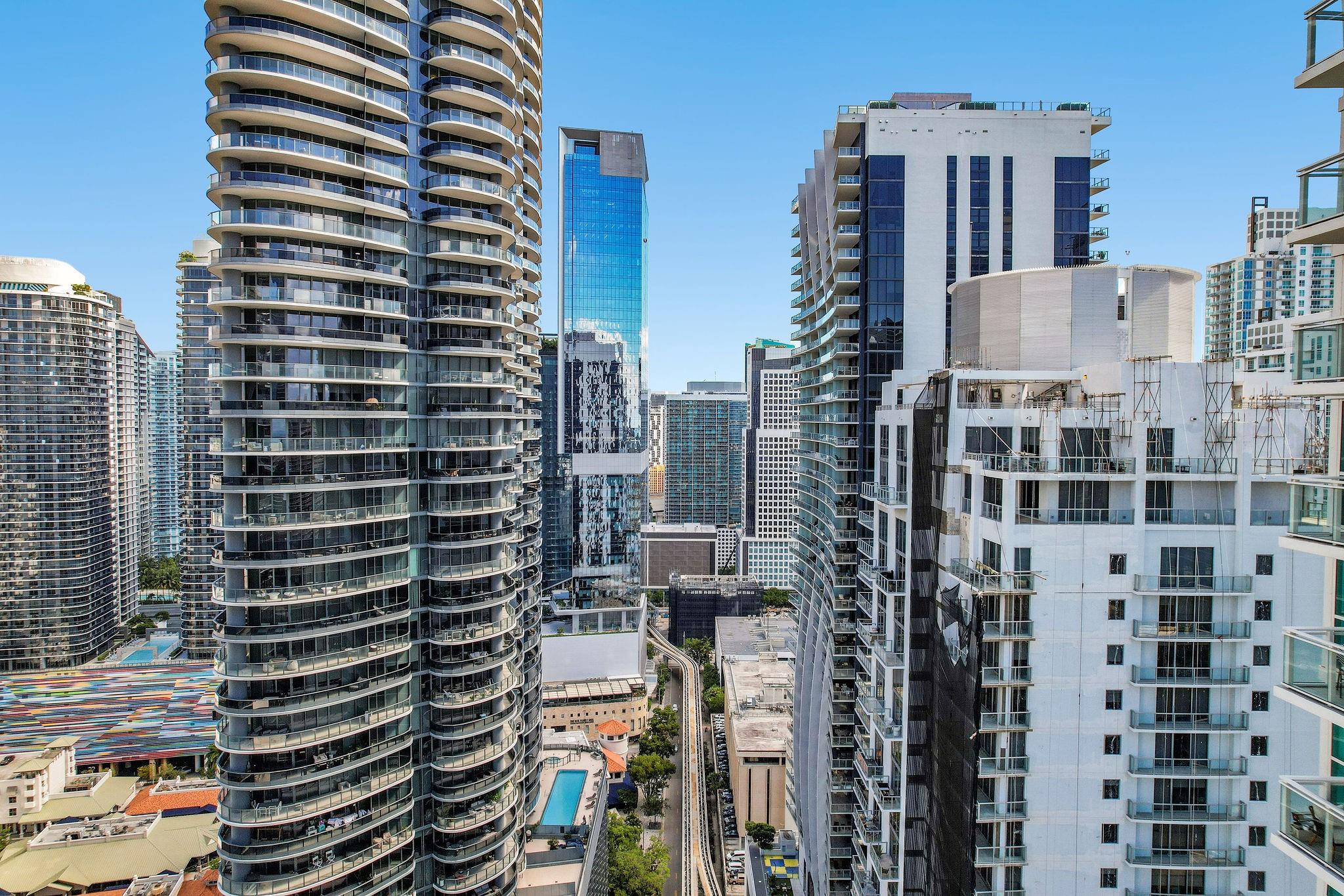 image 1060 Brickell Condo45