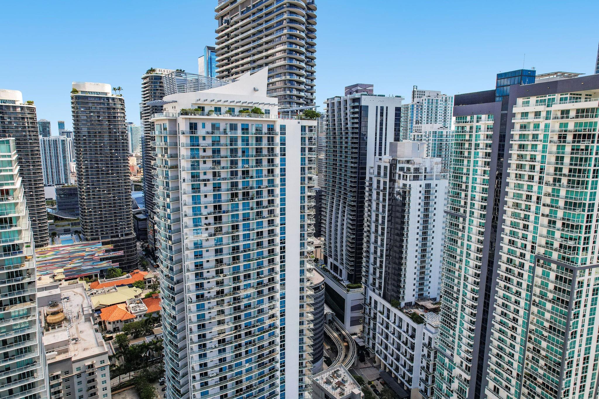 image 1060 Brickell Condo46