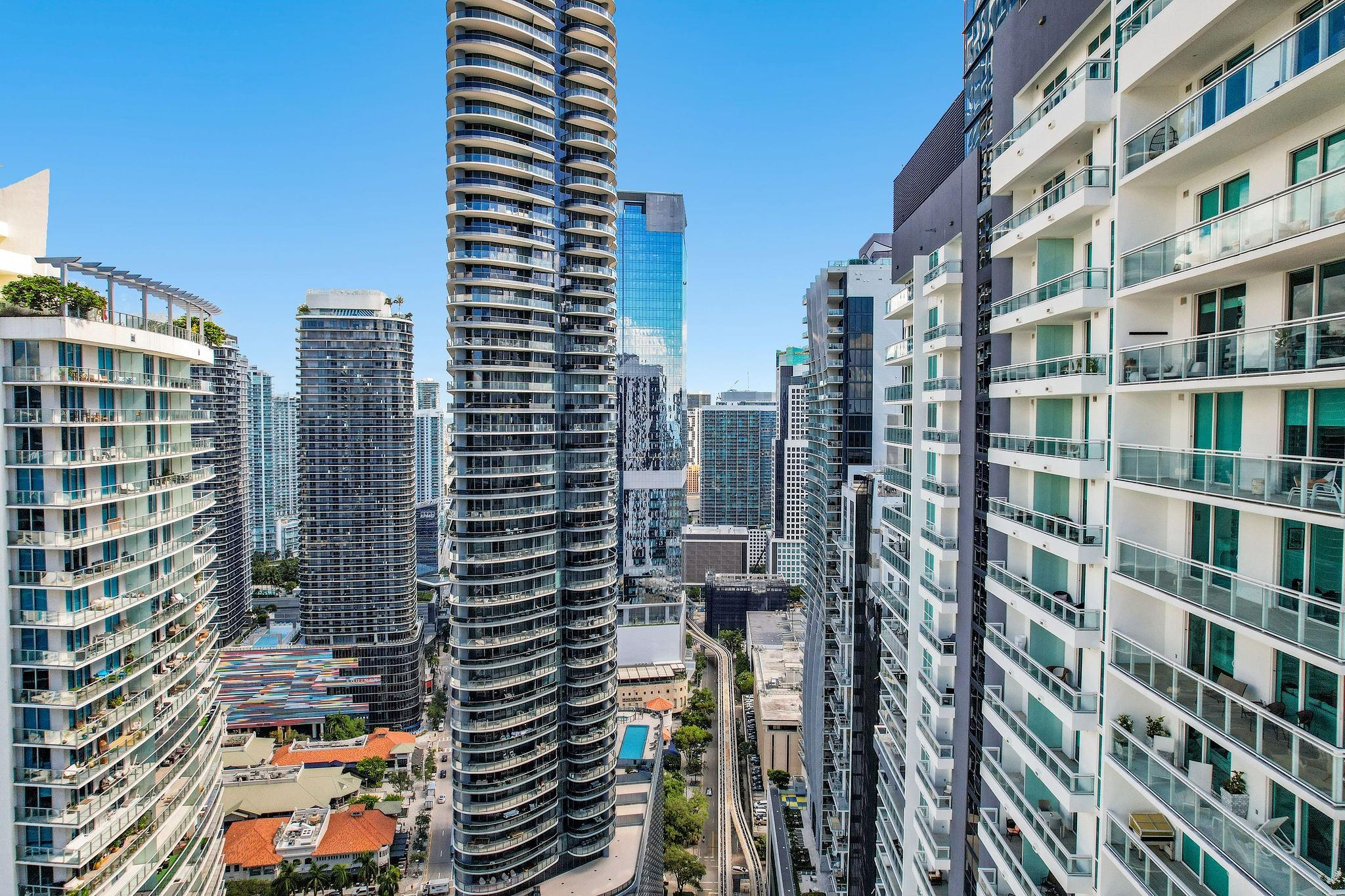 image 1060 Brickell Condo47