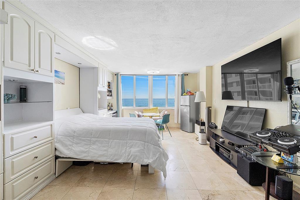 19201 Collins Ave #345