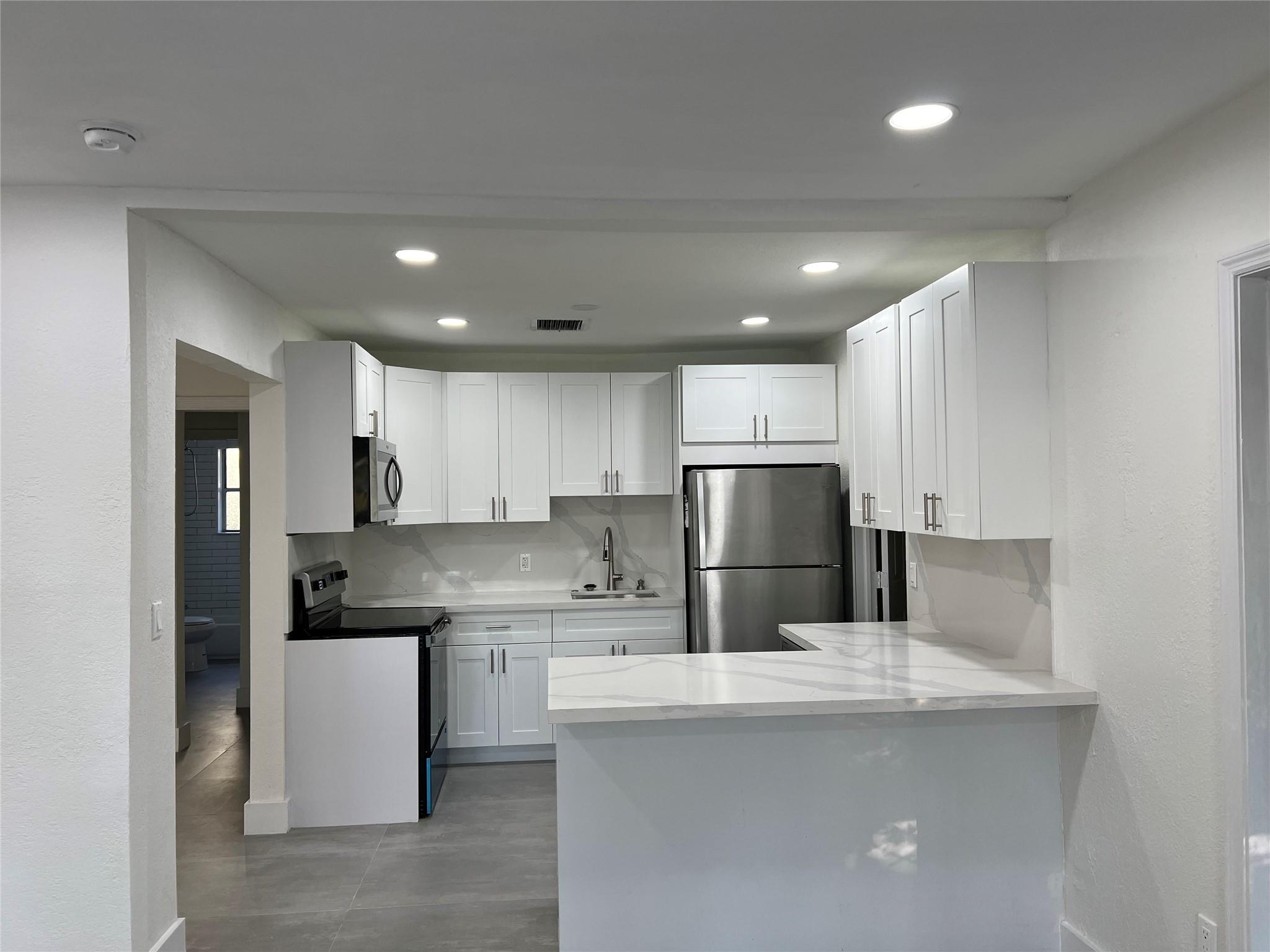 6301 NE 5th Ave #6301