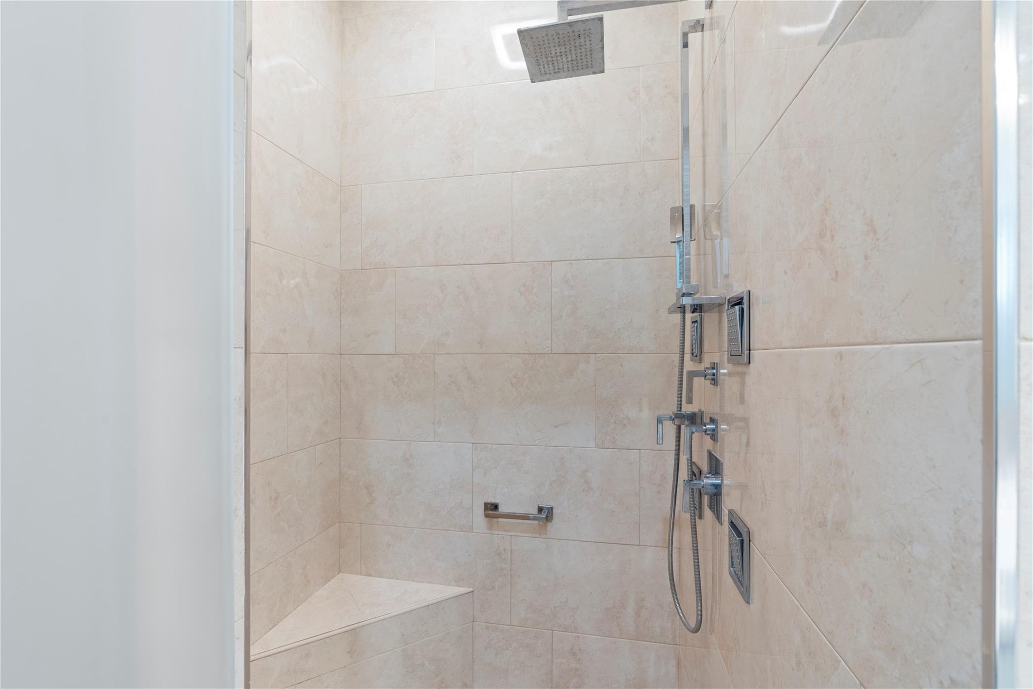 8235 NW 164th St Miami Lakes, FL 33016