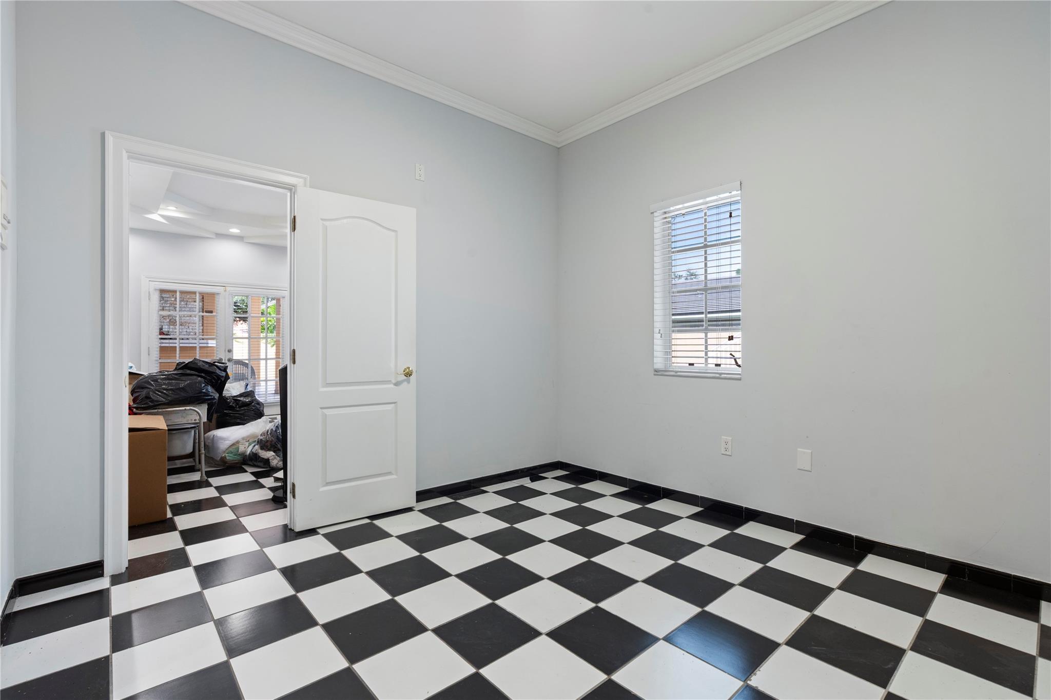 8235 NW 164th St Miami Lakes, FL 33016