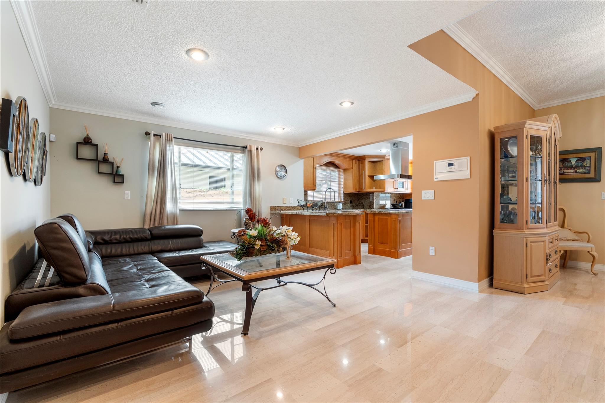 8235 NW 164th St Miami Lakes, FL 33016