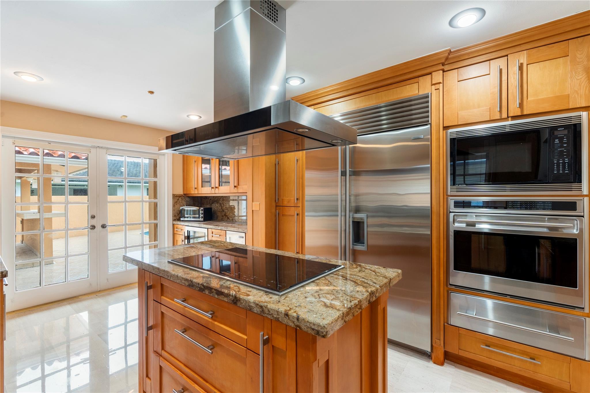 8235 NW 164th St Miami Lakes, FL 33016