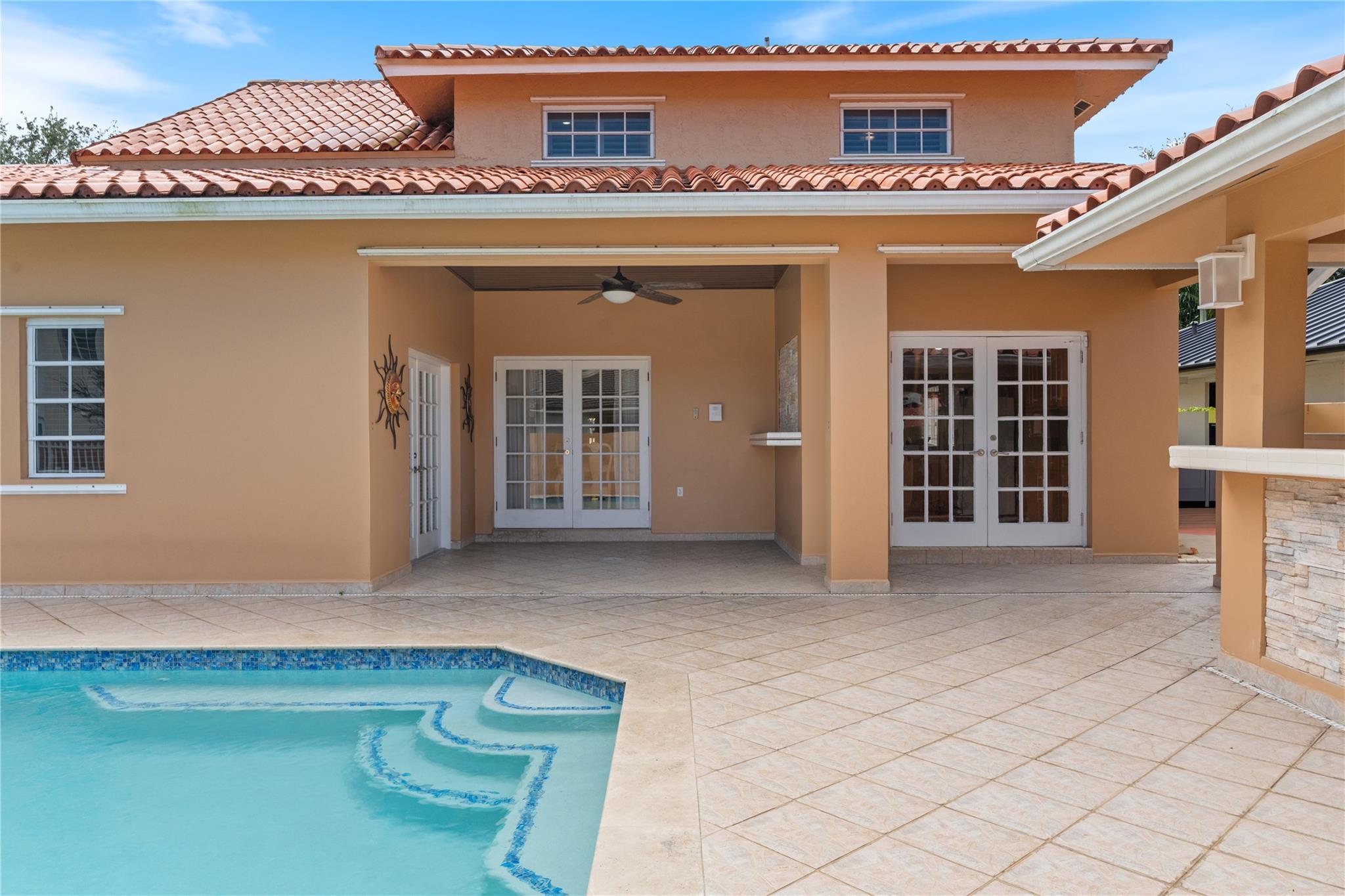 8235 NW 164th St Miami Lakes, FL 33016