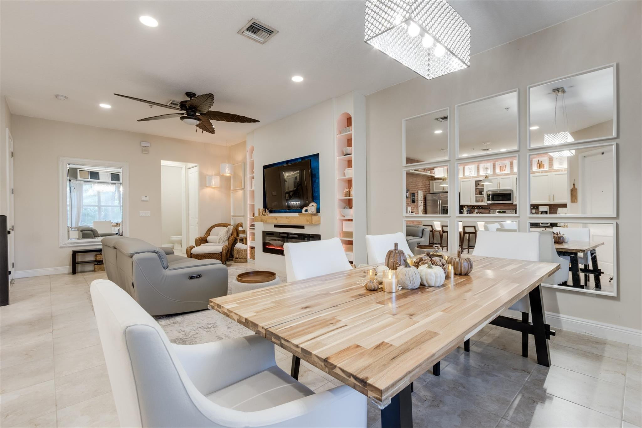 12467 NW 17th Pembroke Pines, FL 33028