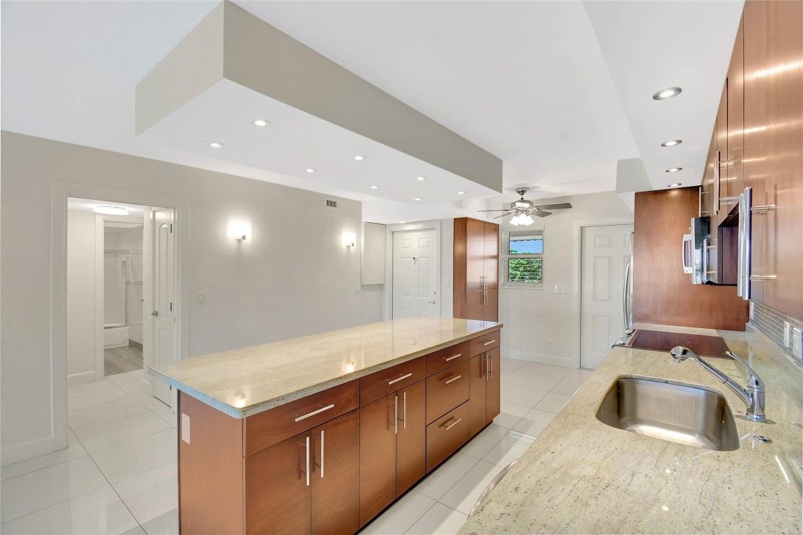 3121 NE 51st St #404E Fort Lauderdale, FL 33308