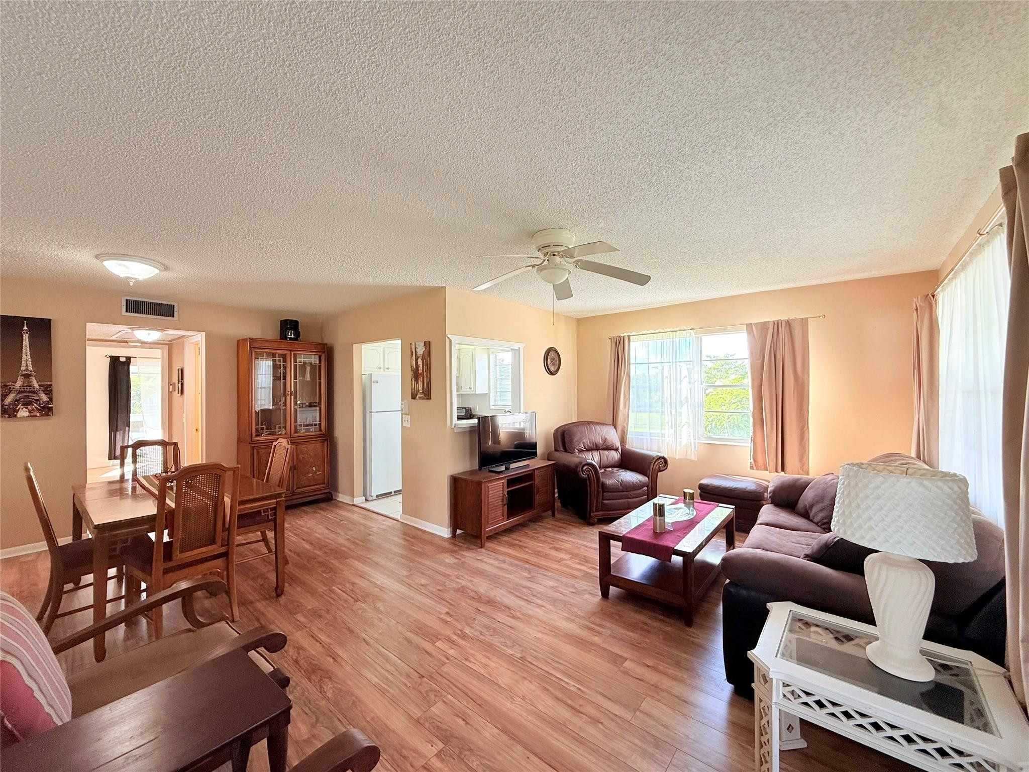 204 Oakridge M #204