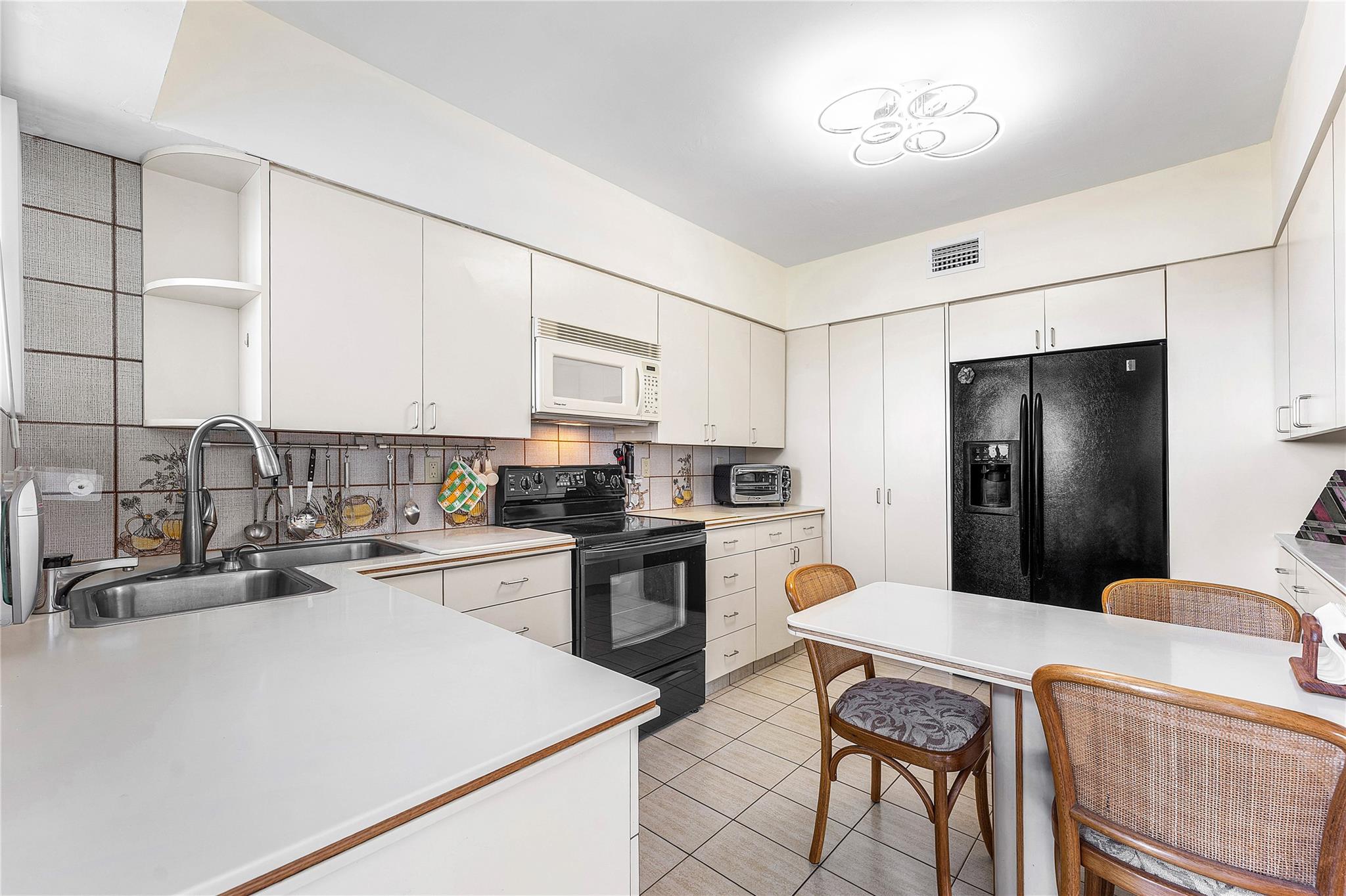 1900 S Ocean Dr #812 Fort Lauderdale, FL 33316