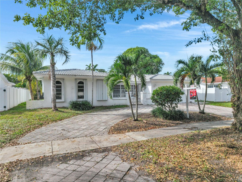 3440 N 46th Ave Hollywood, FL 33021