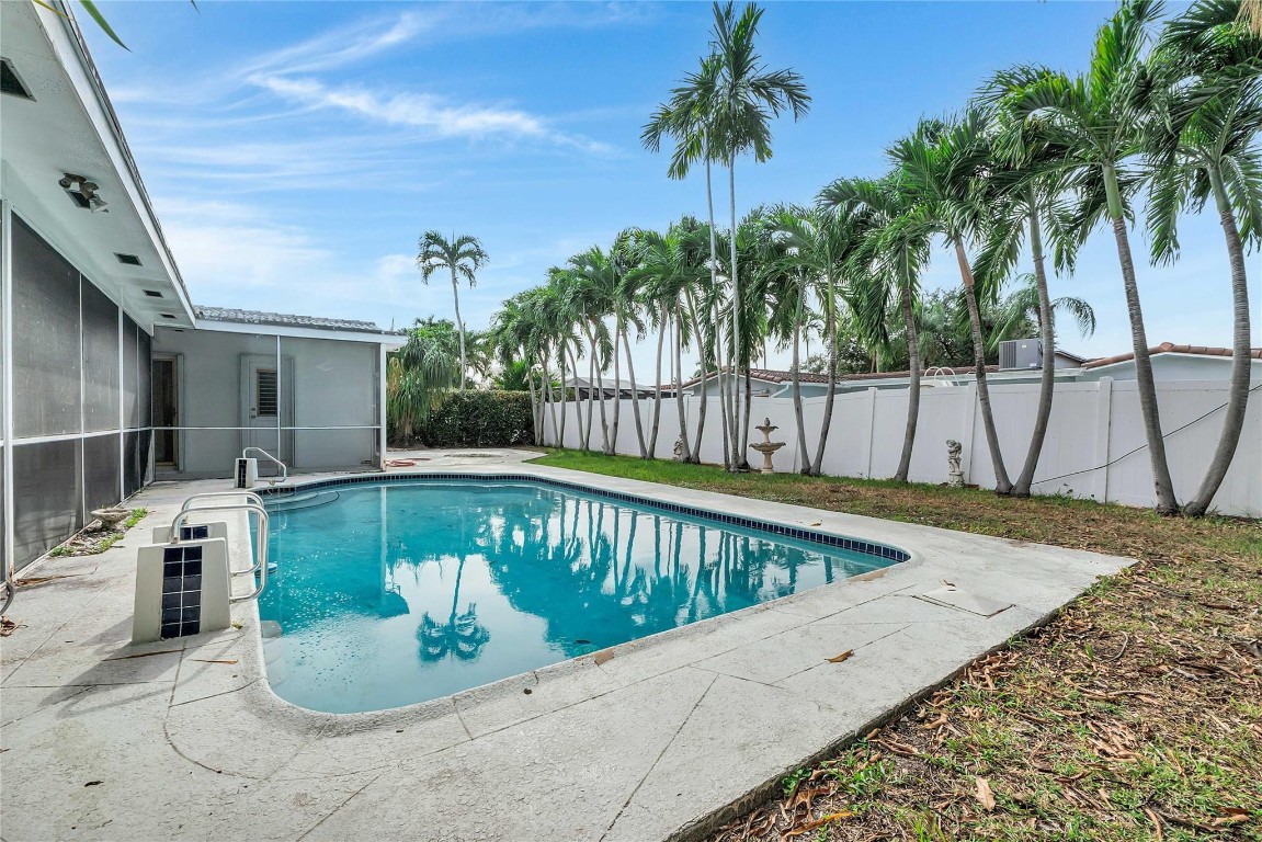 3440 N 46th Ave Hollywood, FL 33021