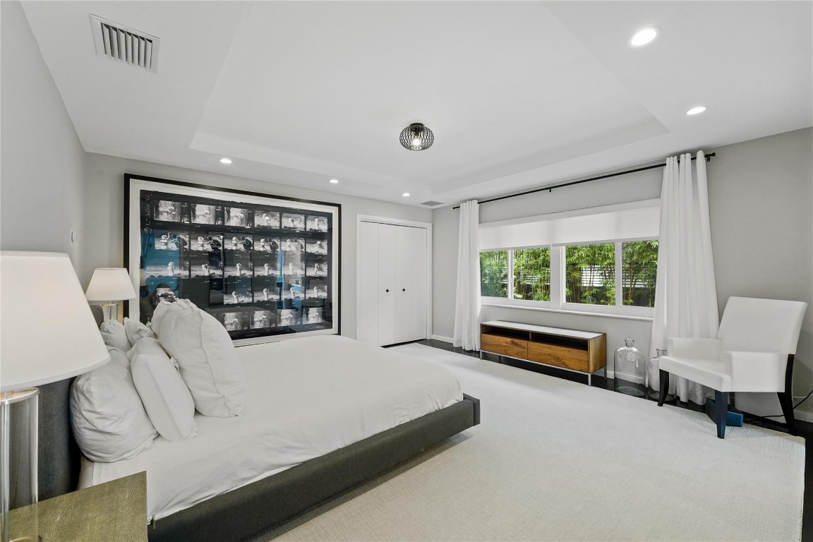 325 Seven Isles Dr Fort Lauderdale, FL 33301