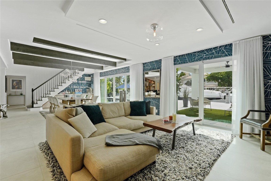 325 Seven Isles Dr Fort Lauderdale, FL 33301