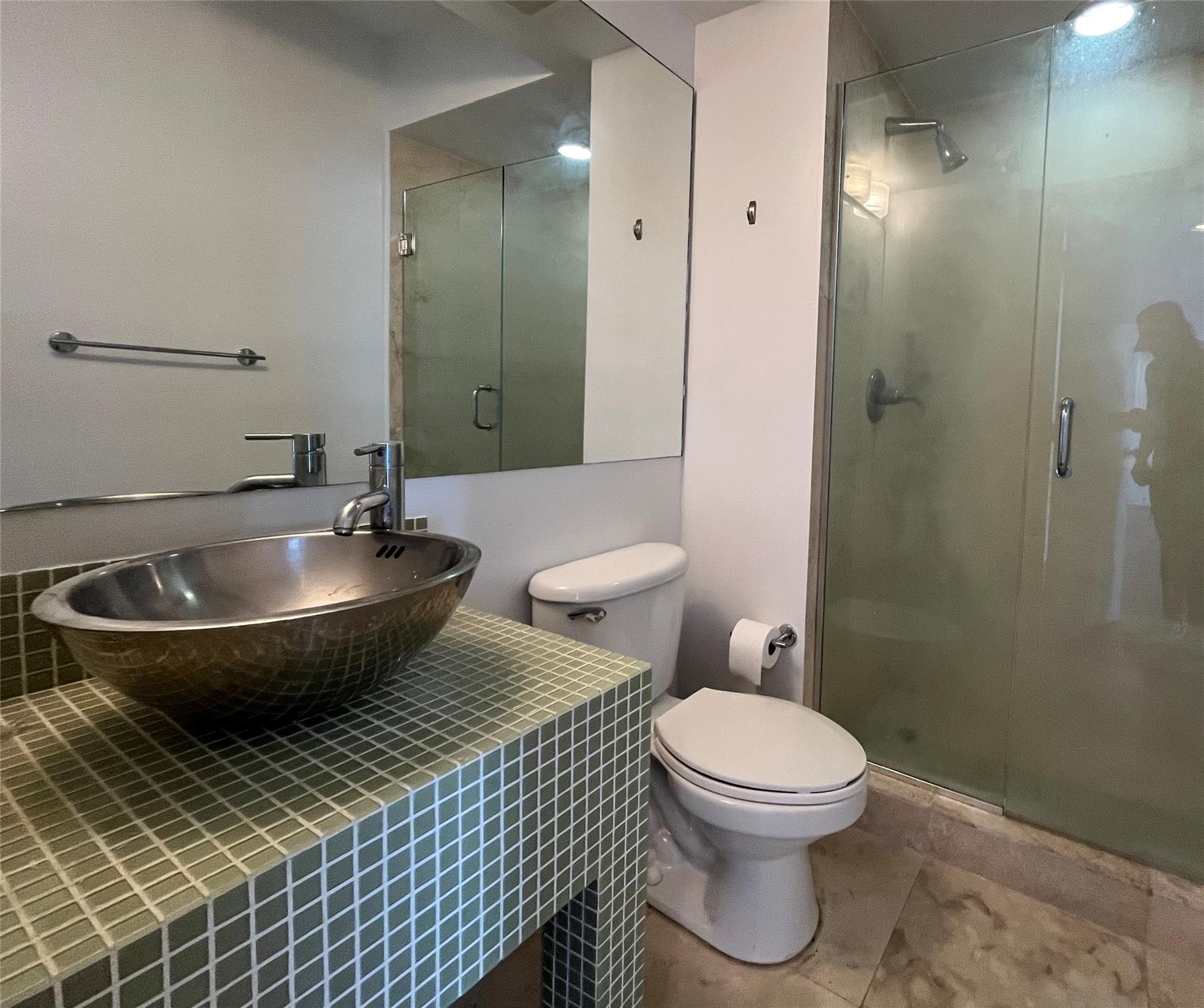 Undisclosed Address Miami Beach, FL 33139