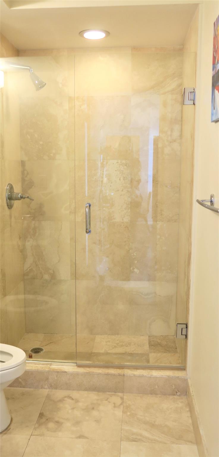 Undisclosed Address Miami Beach, FL 33139