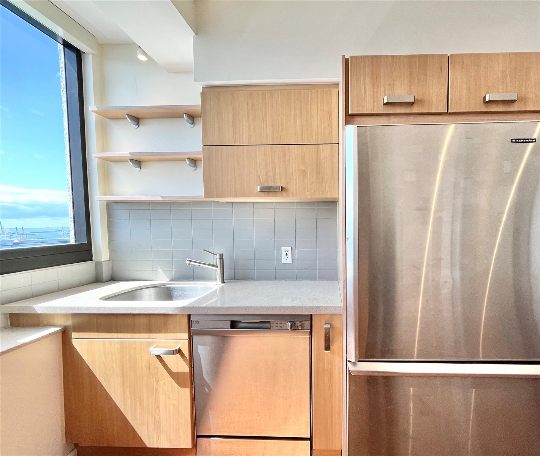 Undisclosed Address Miami Beach, FL 33139