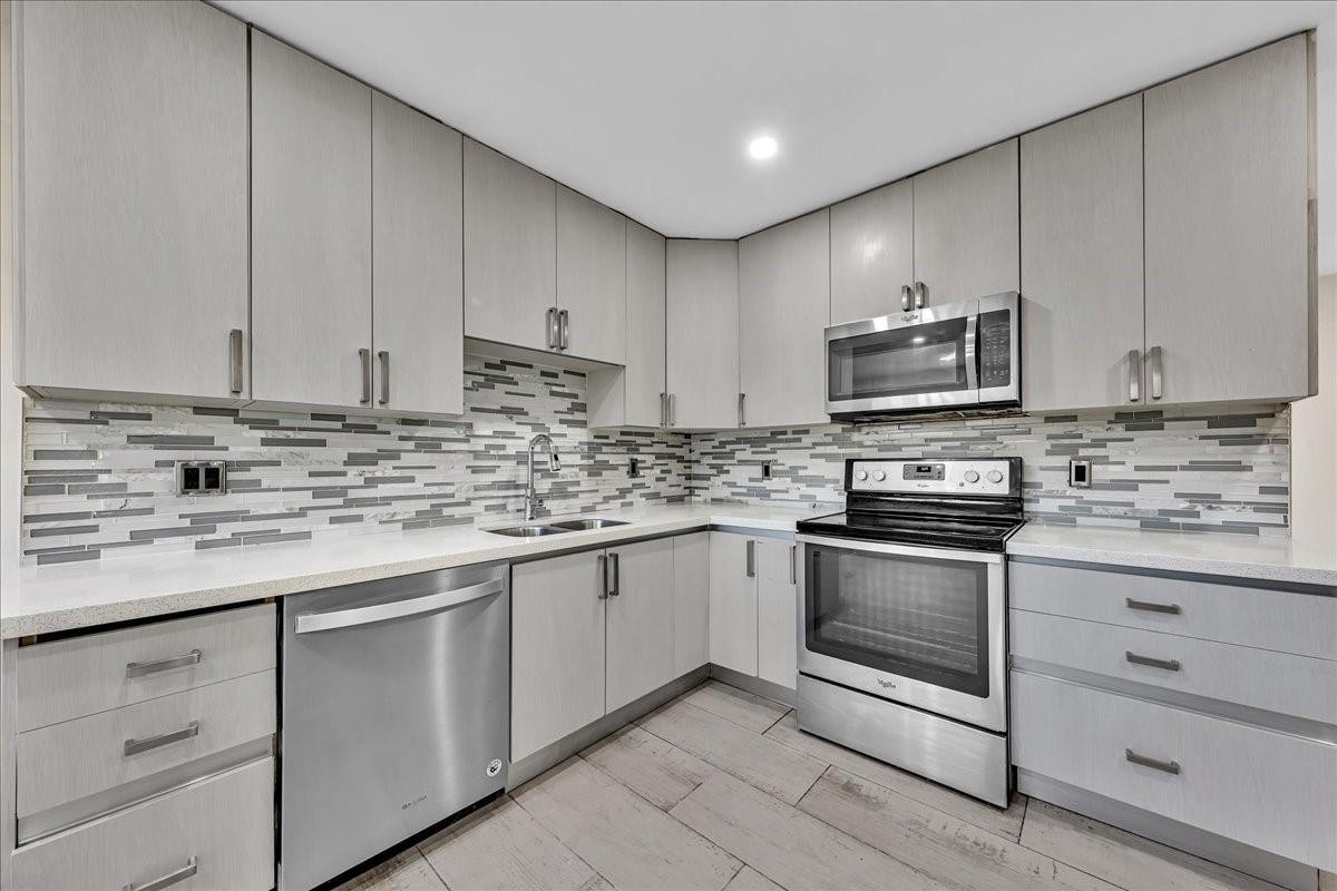 1004 Johnson St Hollywood, FL 33019