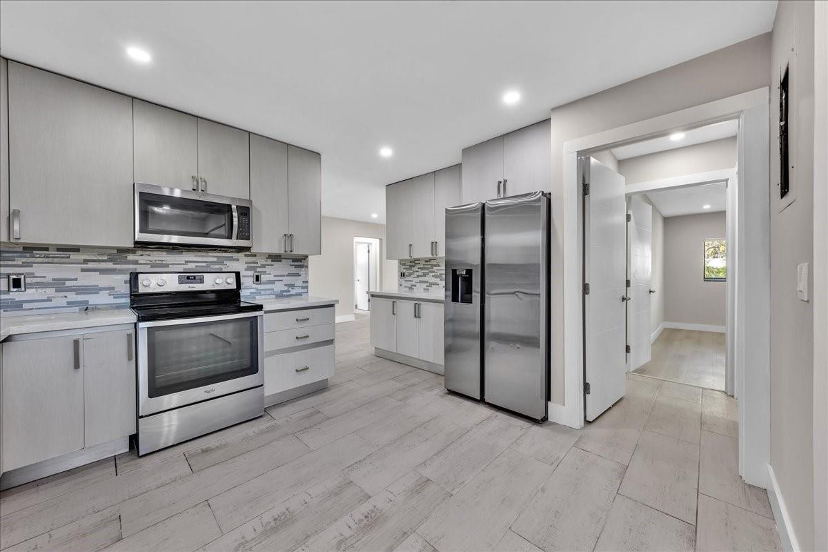 1004 Johnson St Hollywood, FL 33019